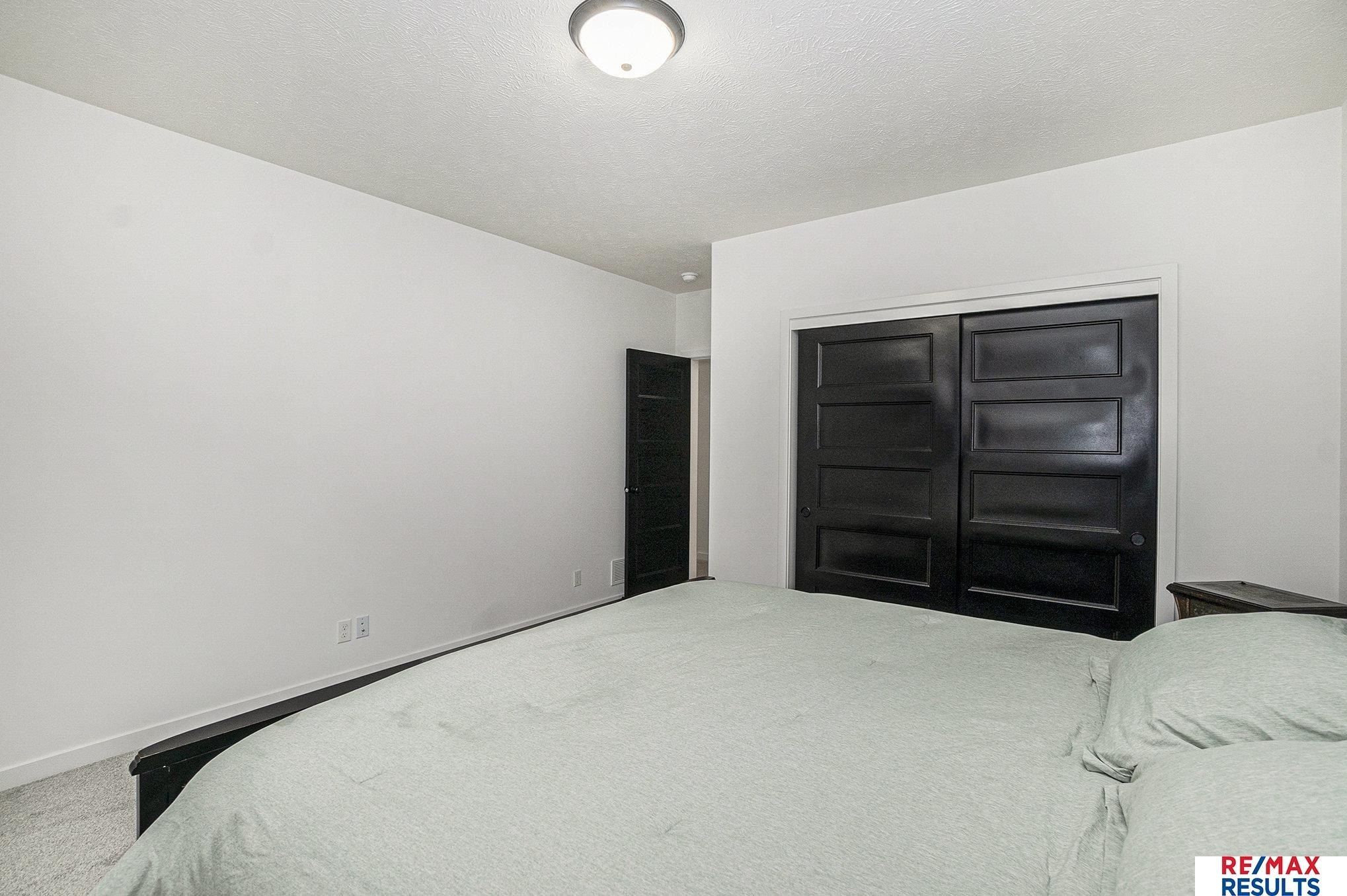 21119 Ellison Avenue. Elkhorn, NE 68022