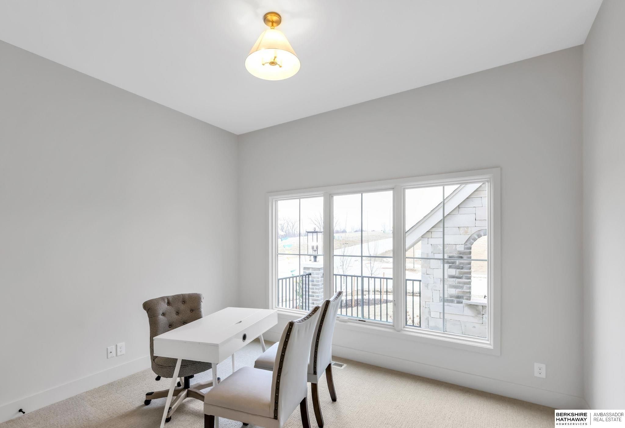 10306 Shepard Street. Papillion, NE 68046