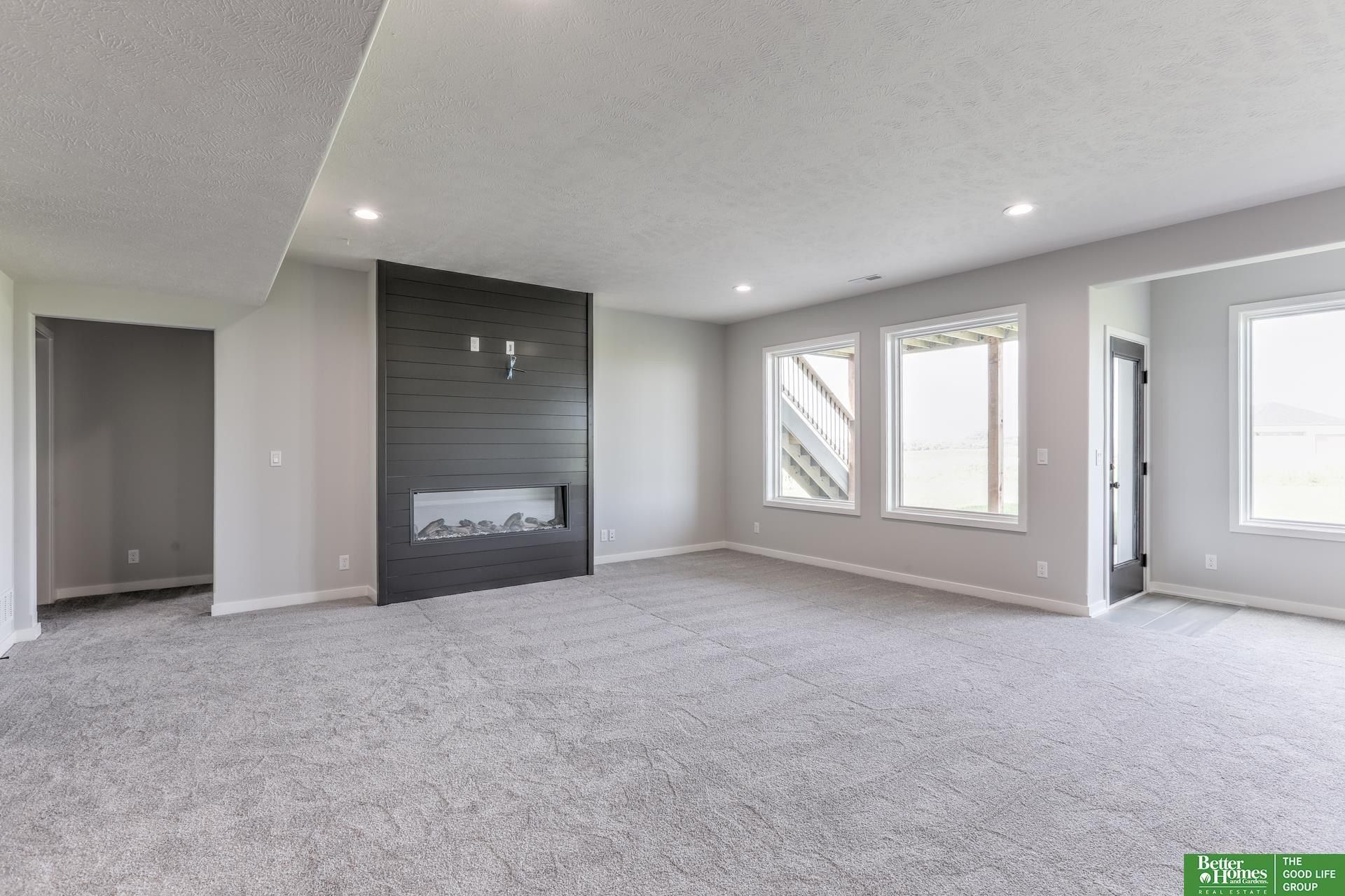 5708 N 198Th Street. Elkhorn, NE 68022