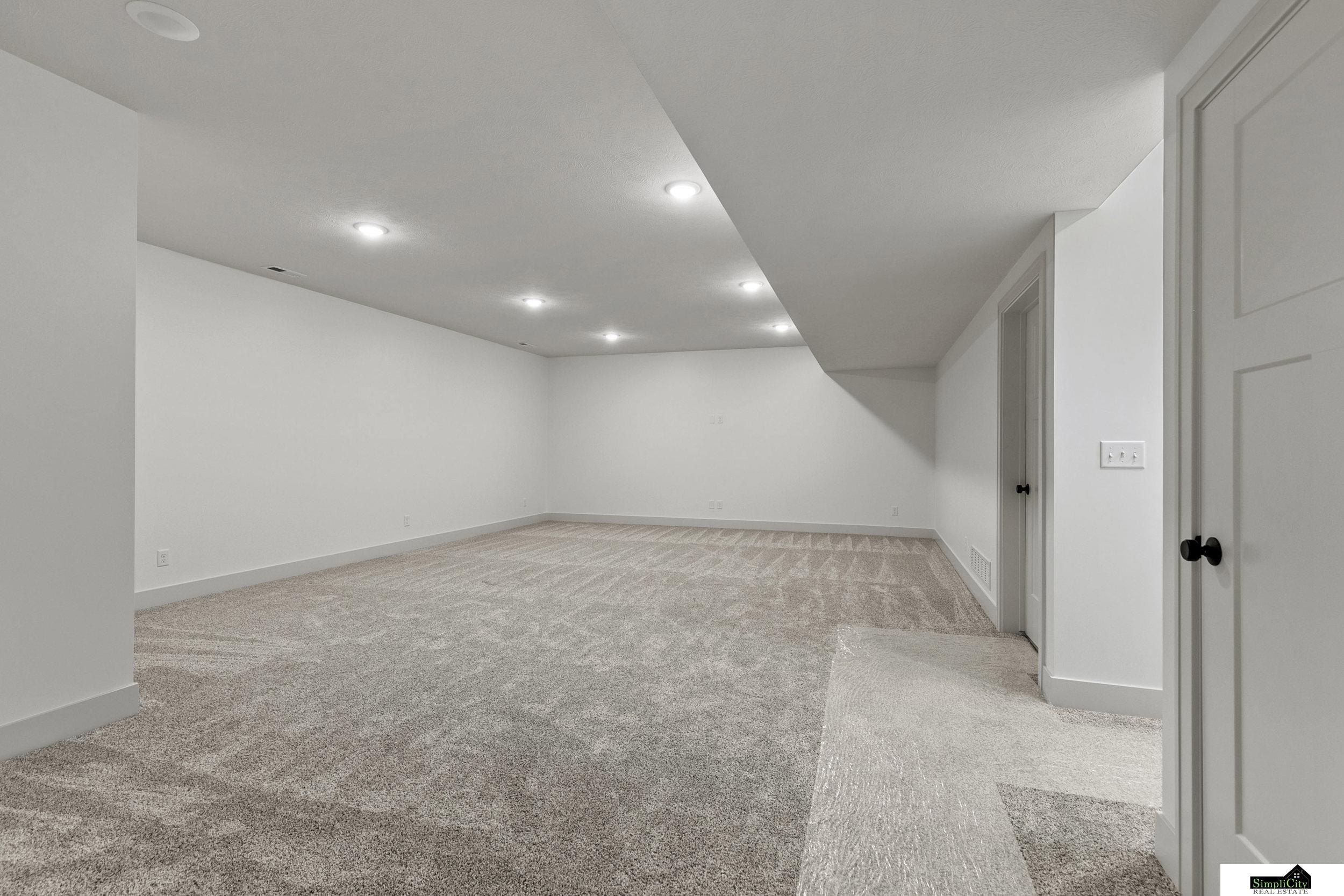 926 W El Alameda Street. Lincoln, NE 68523