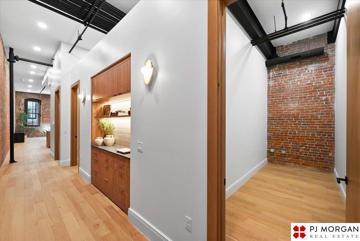 1105 Harney Street. Omaha, NE 68102