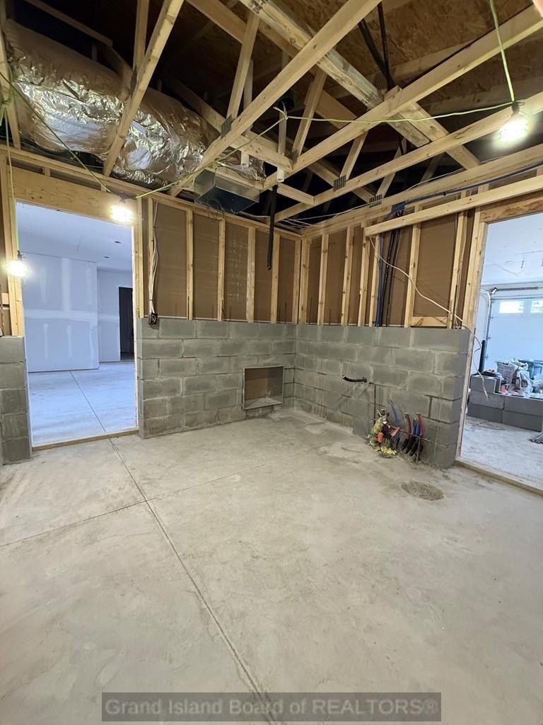 1822 Illinois Ave. Grand Island, NE 68801