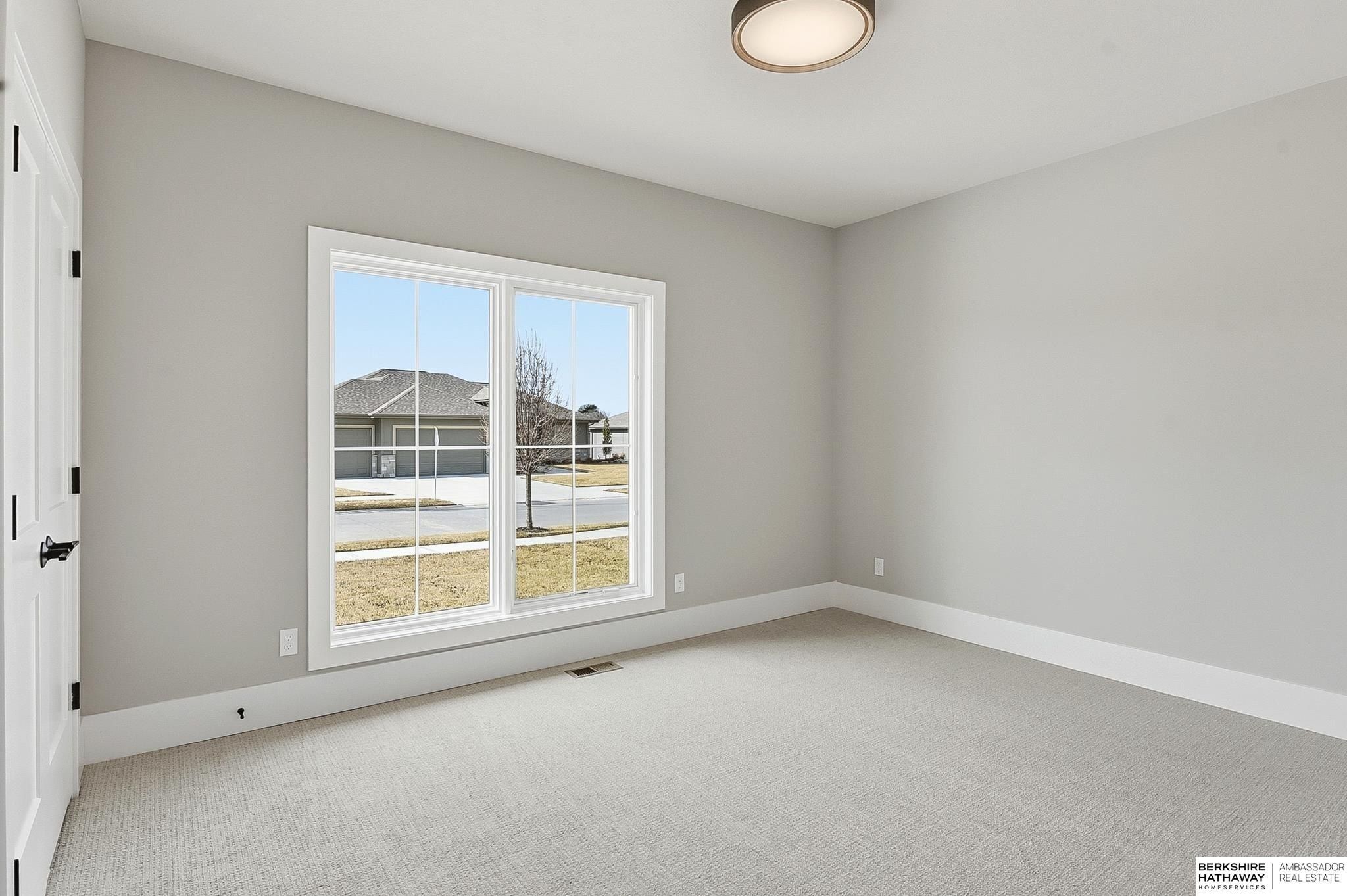 4807 N 192Nd Avenue. Elkhorn, NE 68022