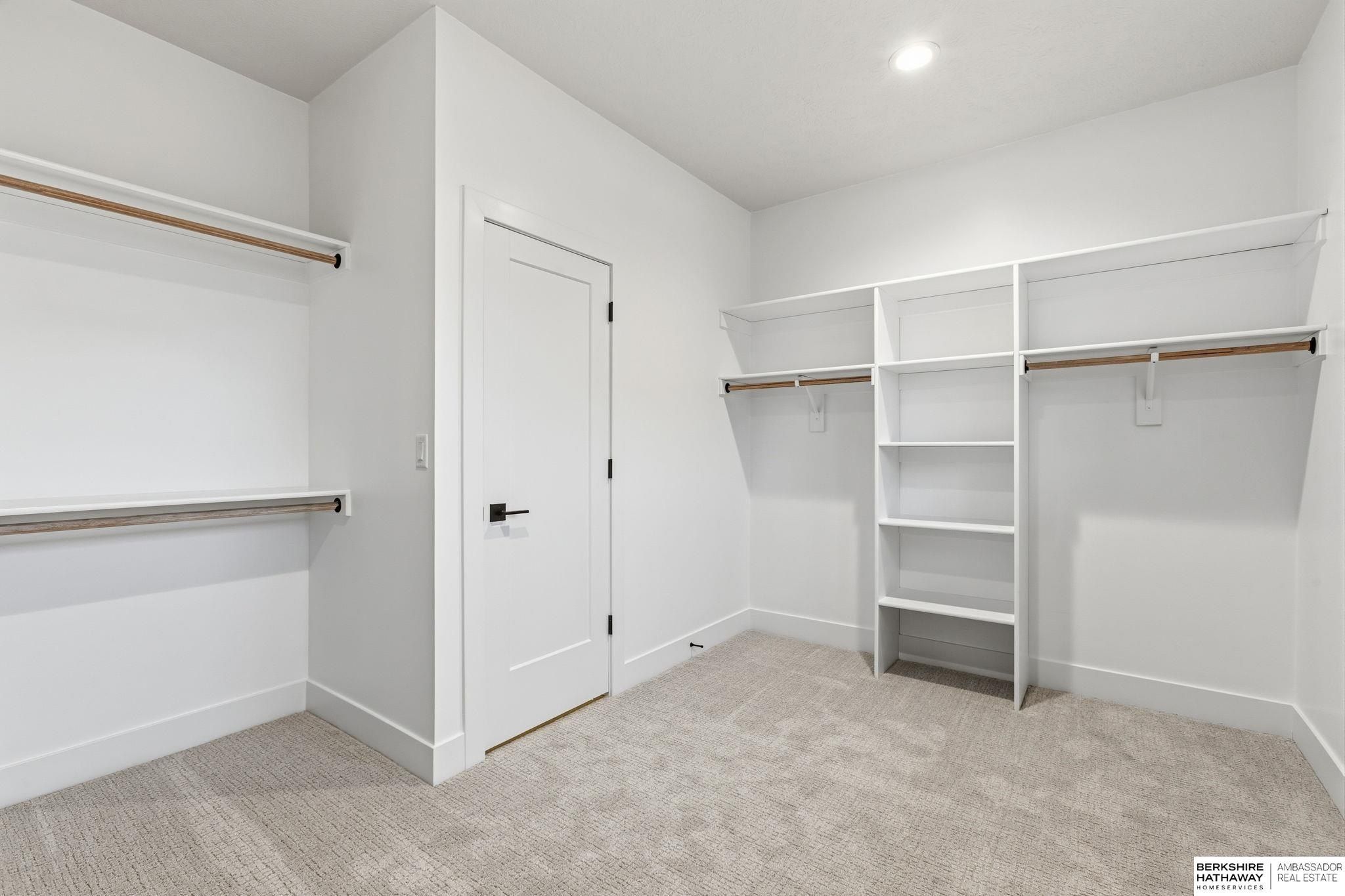 1649 E Ridge Way. Ashland, NE 68003