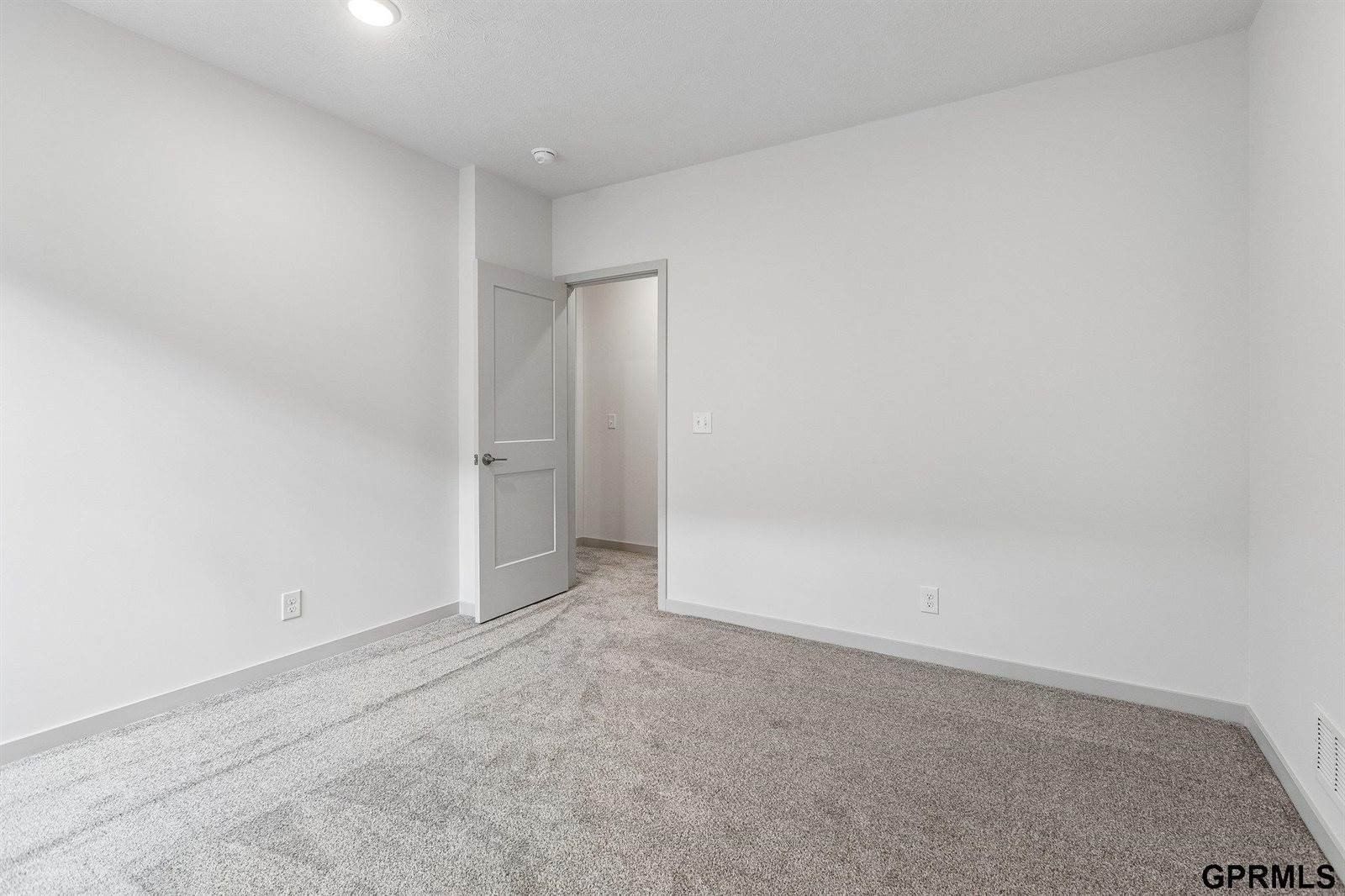 21108 Hartman Avenue. Elkhorn, NE 68022