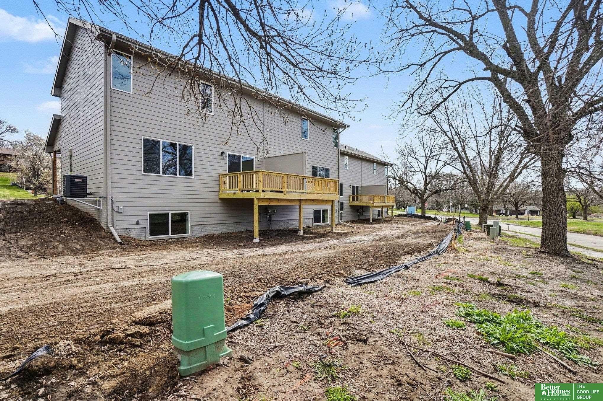 7110 N 79Th Court. Omaha, NE 68122