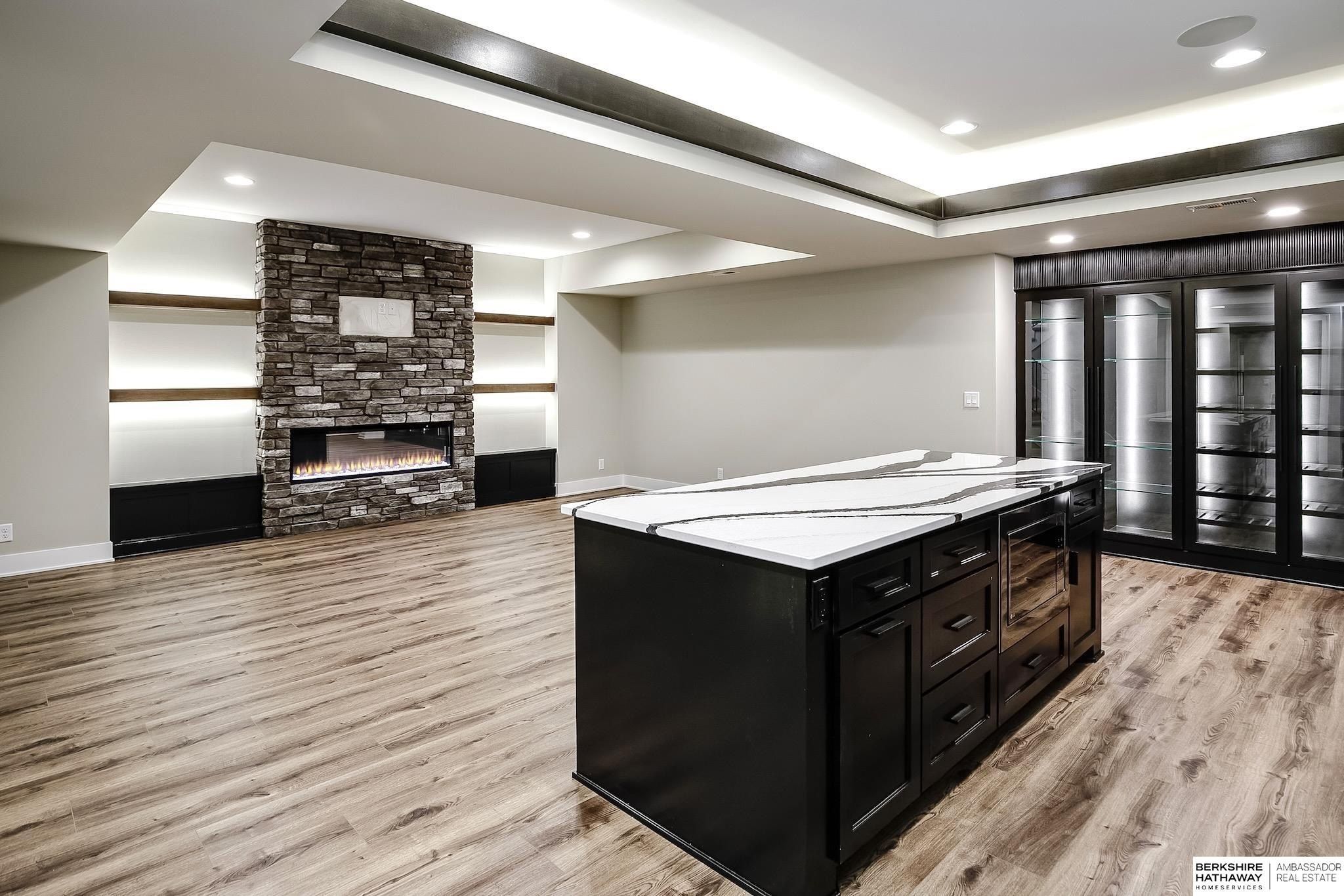 21112 Laurel Avenue. Elkhorn, NE 68022