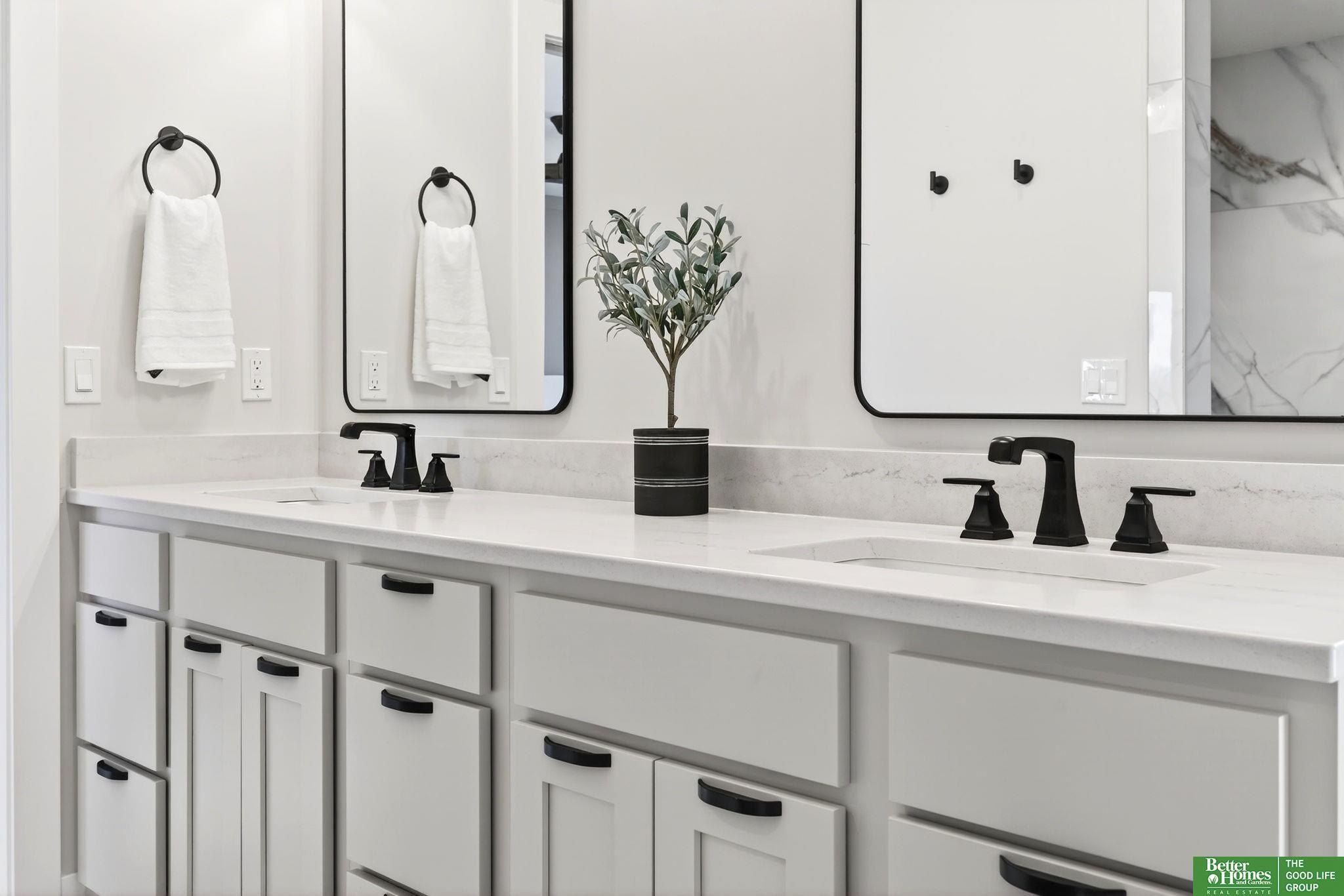 21828 Grover Street. Elkhorn, NE 68022