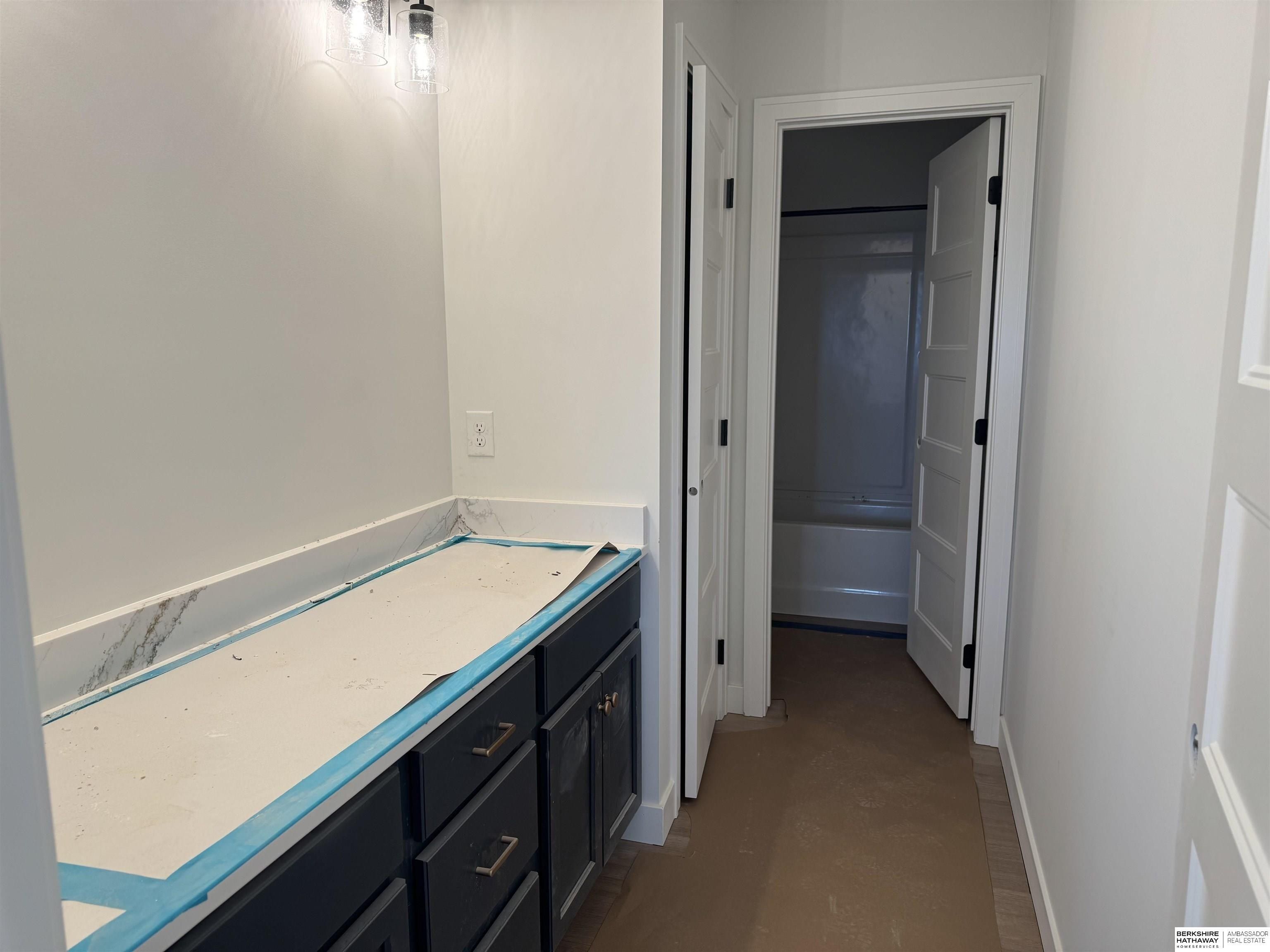 6125 S 215 Circle. Elkhorn, NE 68022