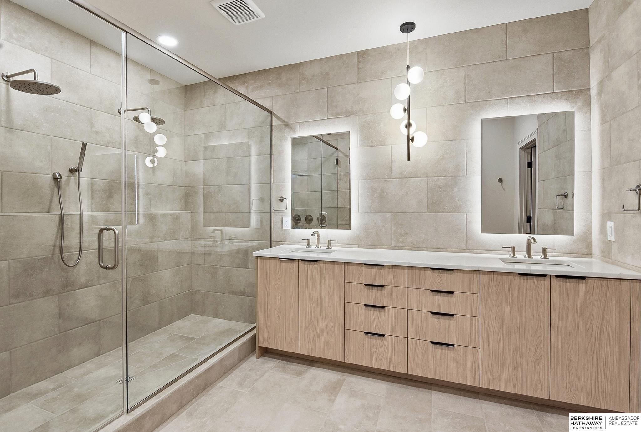 12401 Fenwick Street. Papillion, NE 68046