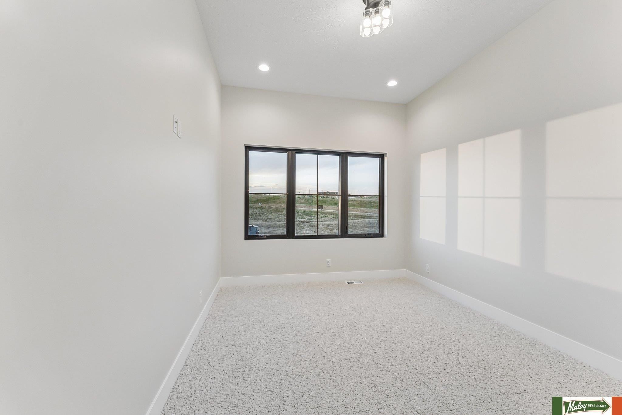 20123 Zander Court. Elkhorn, NE 68022