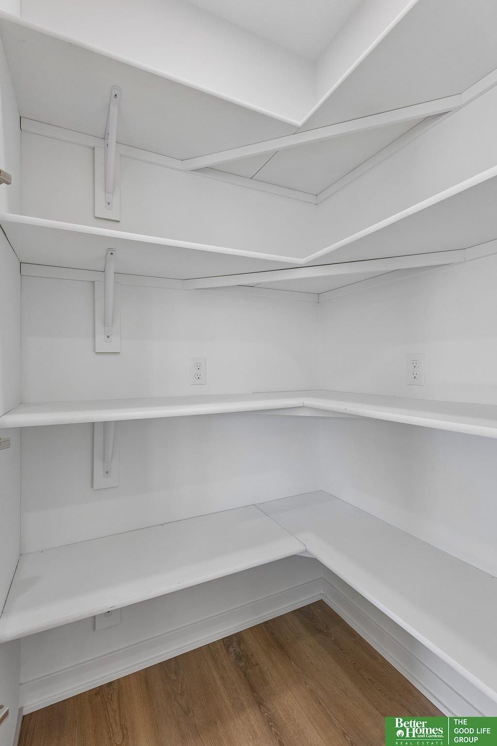 12375 Lake Vista Drive. Papillion, NE 68046