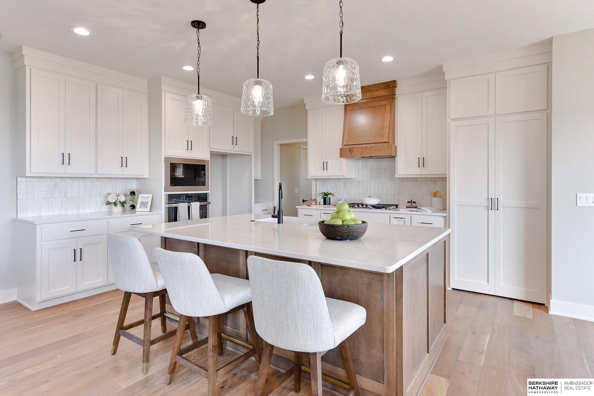 21801 Parkview Drive. Gretna, NE 68028