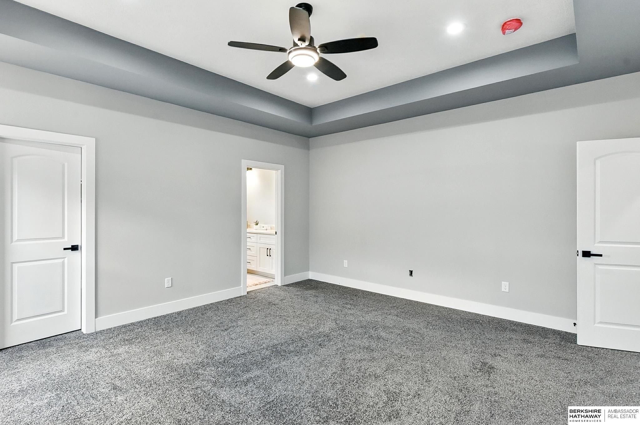 7611 S 33 Avenue. Bellevue, NE 68147