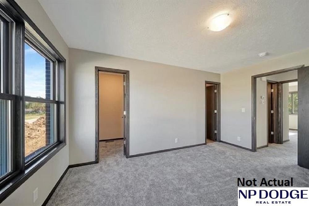 2425 Nw 58Th Street. Lincoln, NE 68524