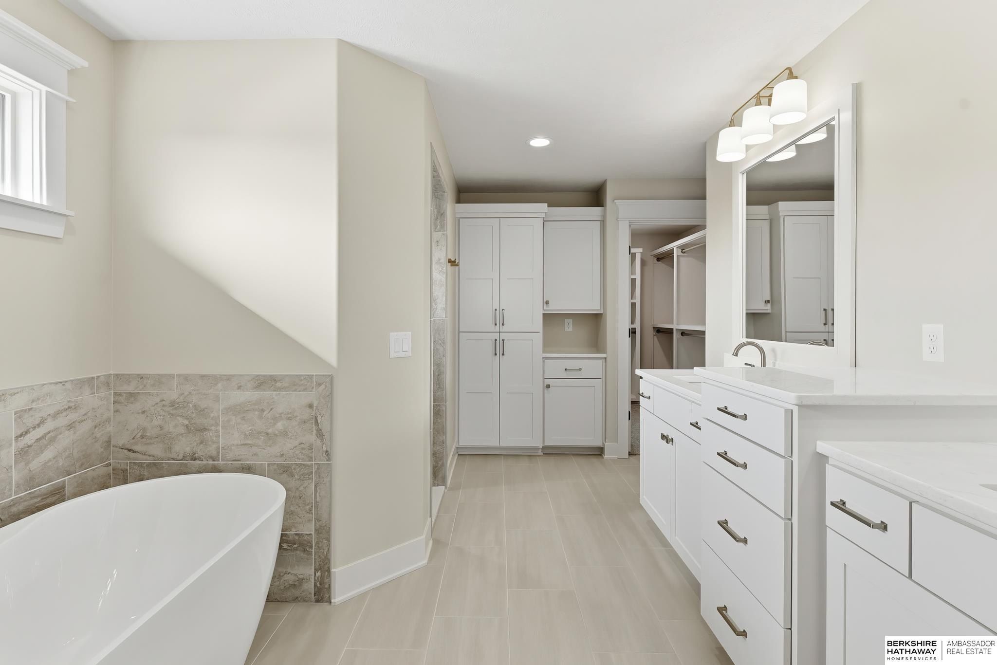 10109 Laramie Street. Papillion, NE 68046