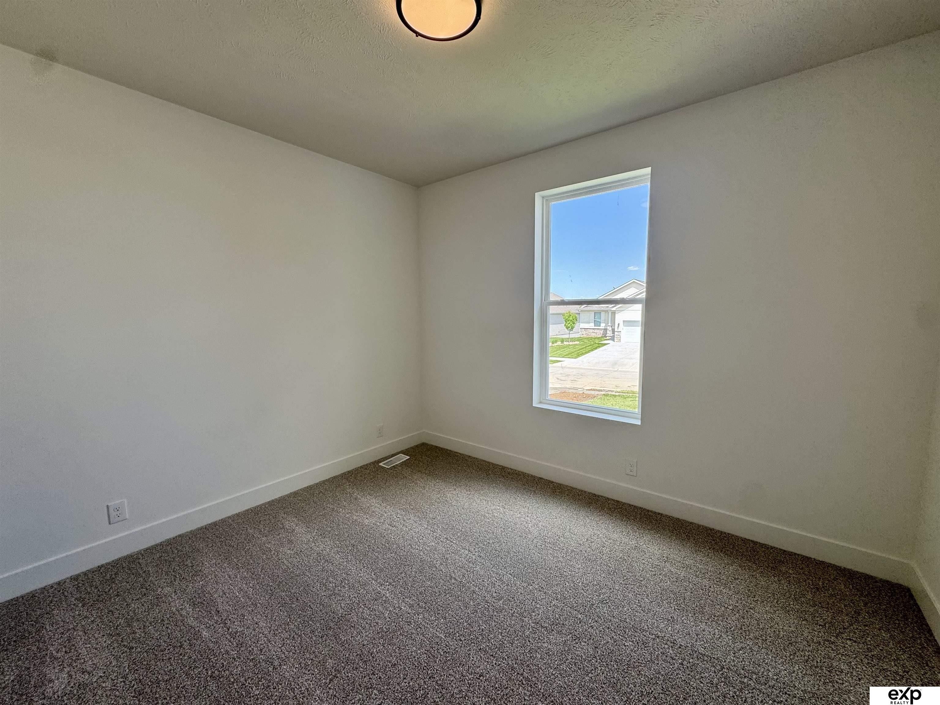 17511 Greenleaf Drive. Omaha, NE 68136