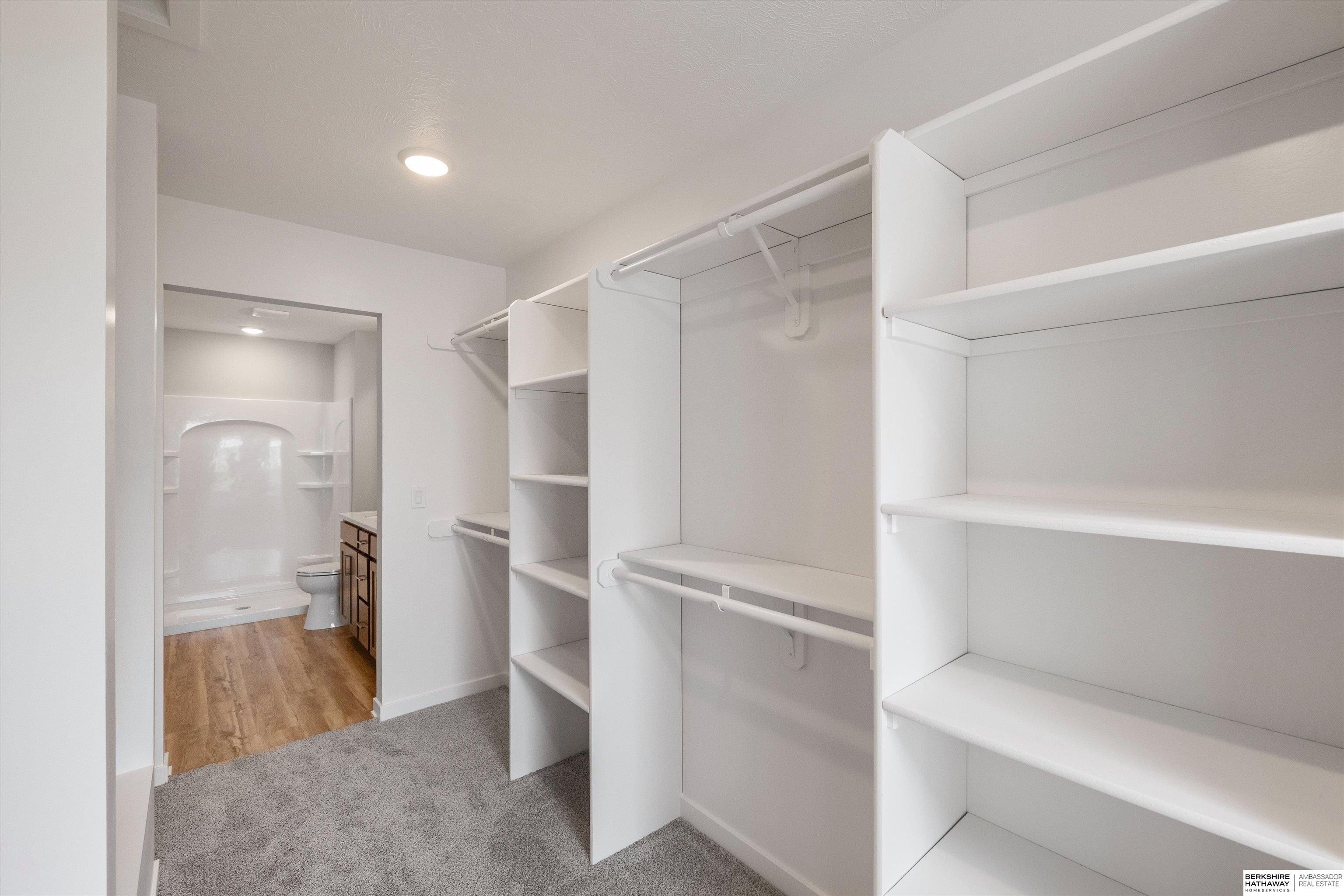 7921 N 94Th Street. Omaha, NE 68122