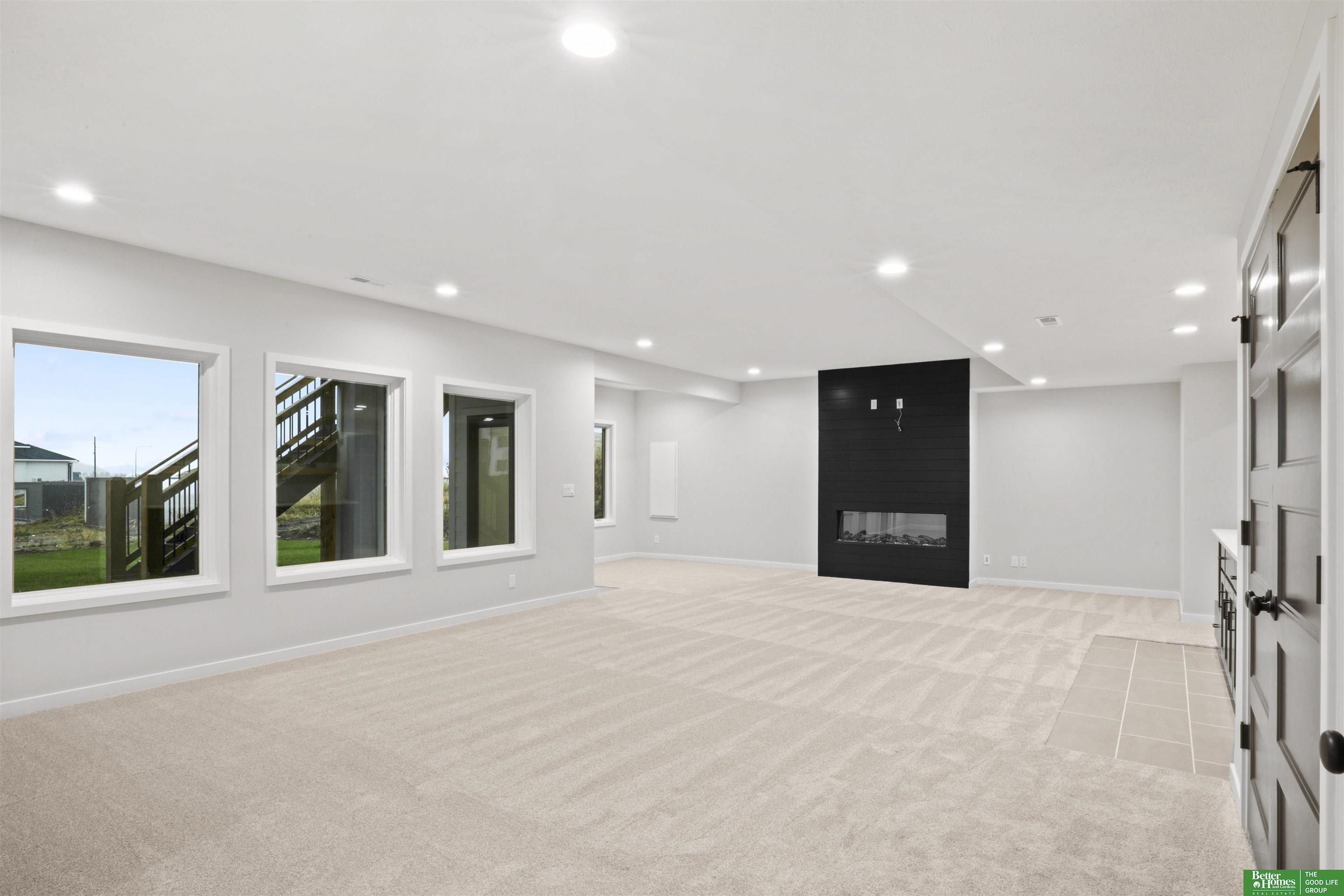 5432 N 213Th Street. Elkhorn, NE 68022