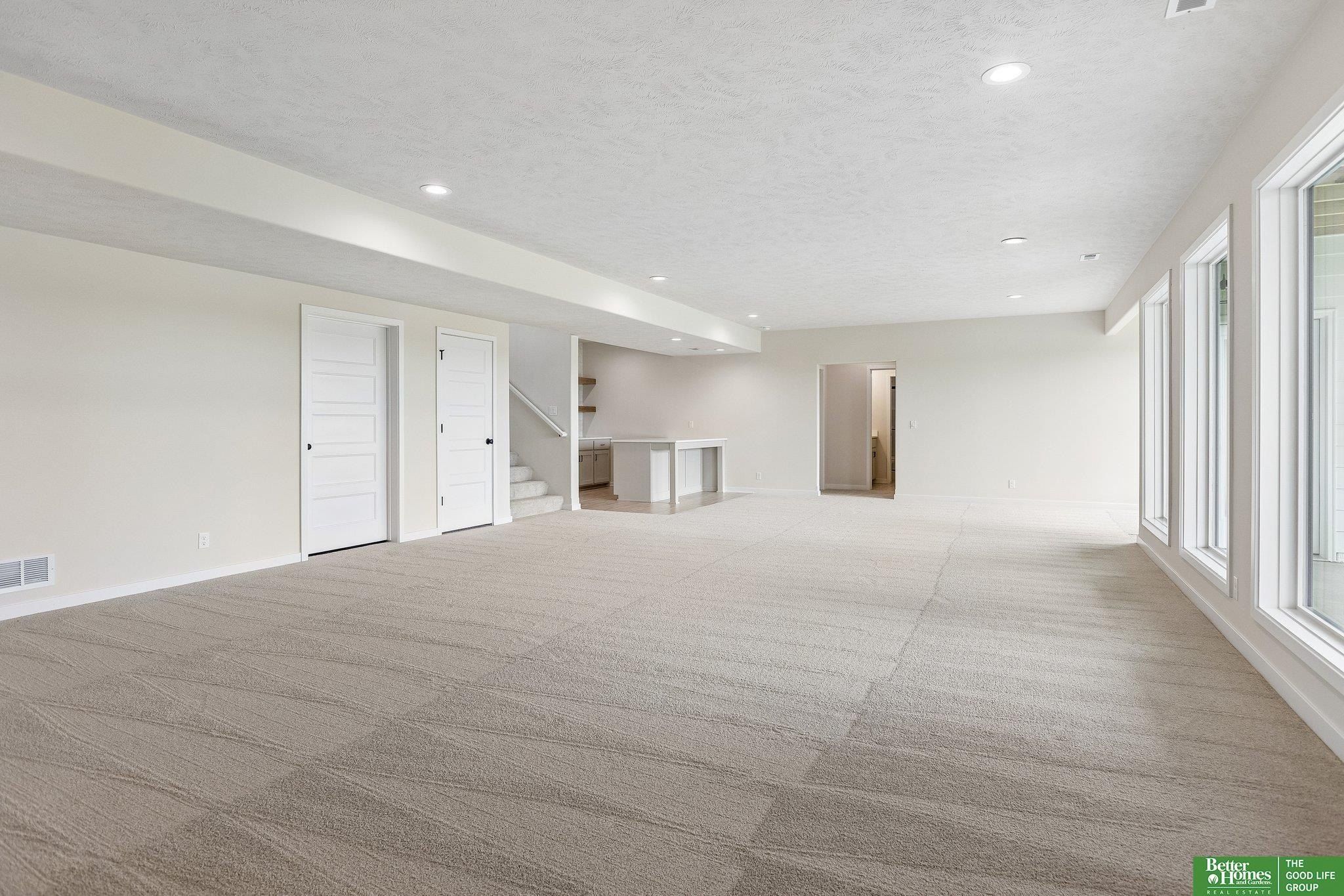 10809 S 219Th Avenue. Gretna, NE 68028