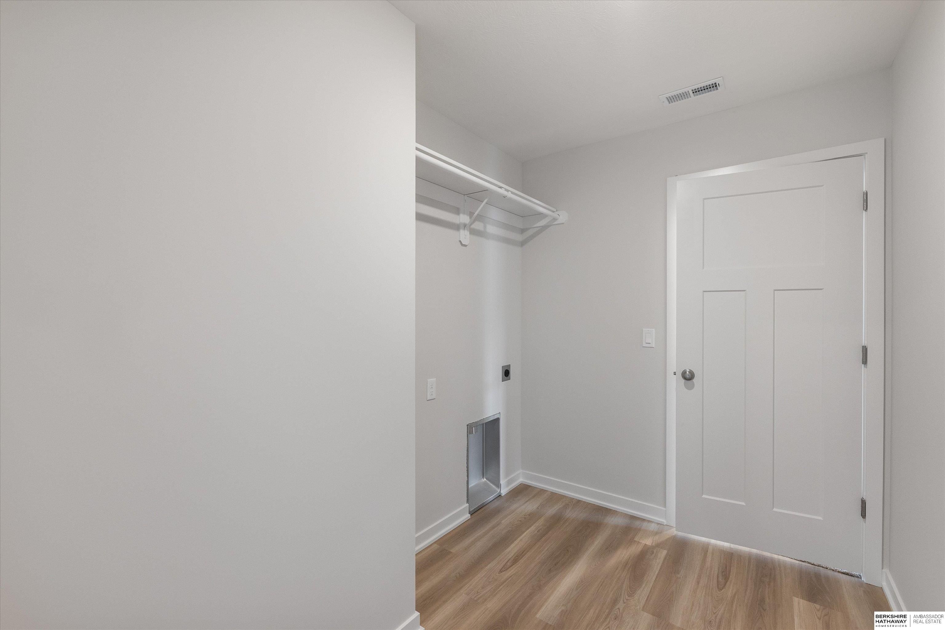 7925 N 94Th Street. Omaha, NE 68122