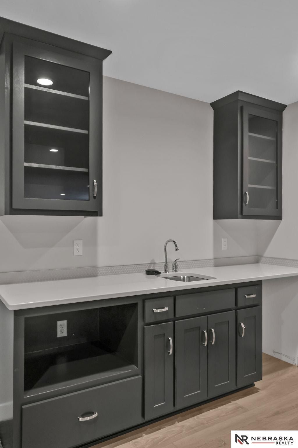 12351 Elk Ridge Circle. Papillion, NE 68046