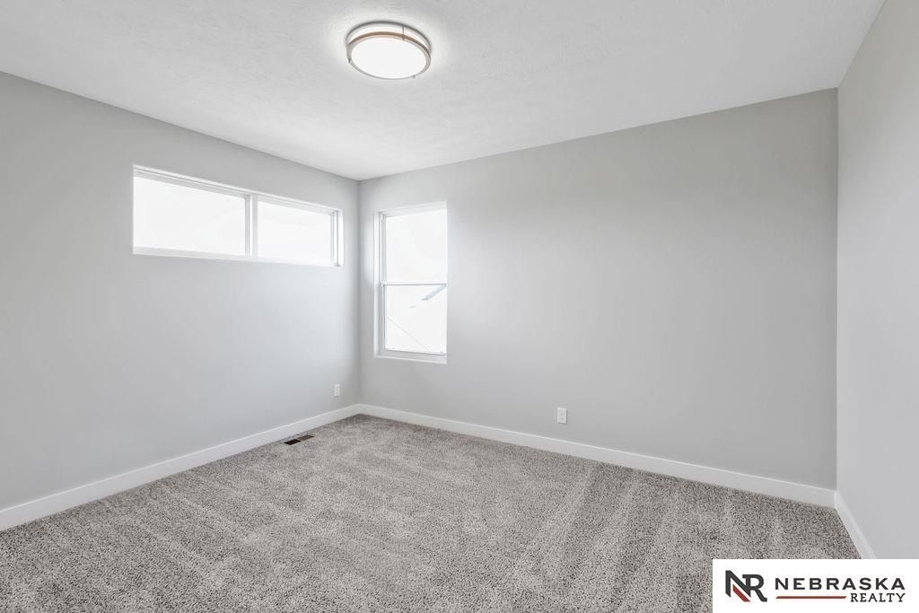 12359 Elk Ridge Circle. Papillion, NE 68046
