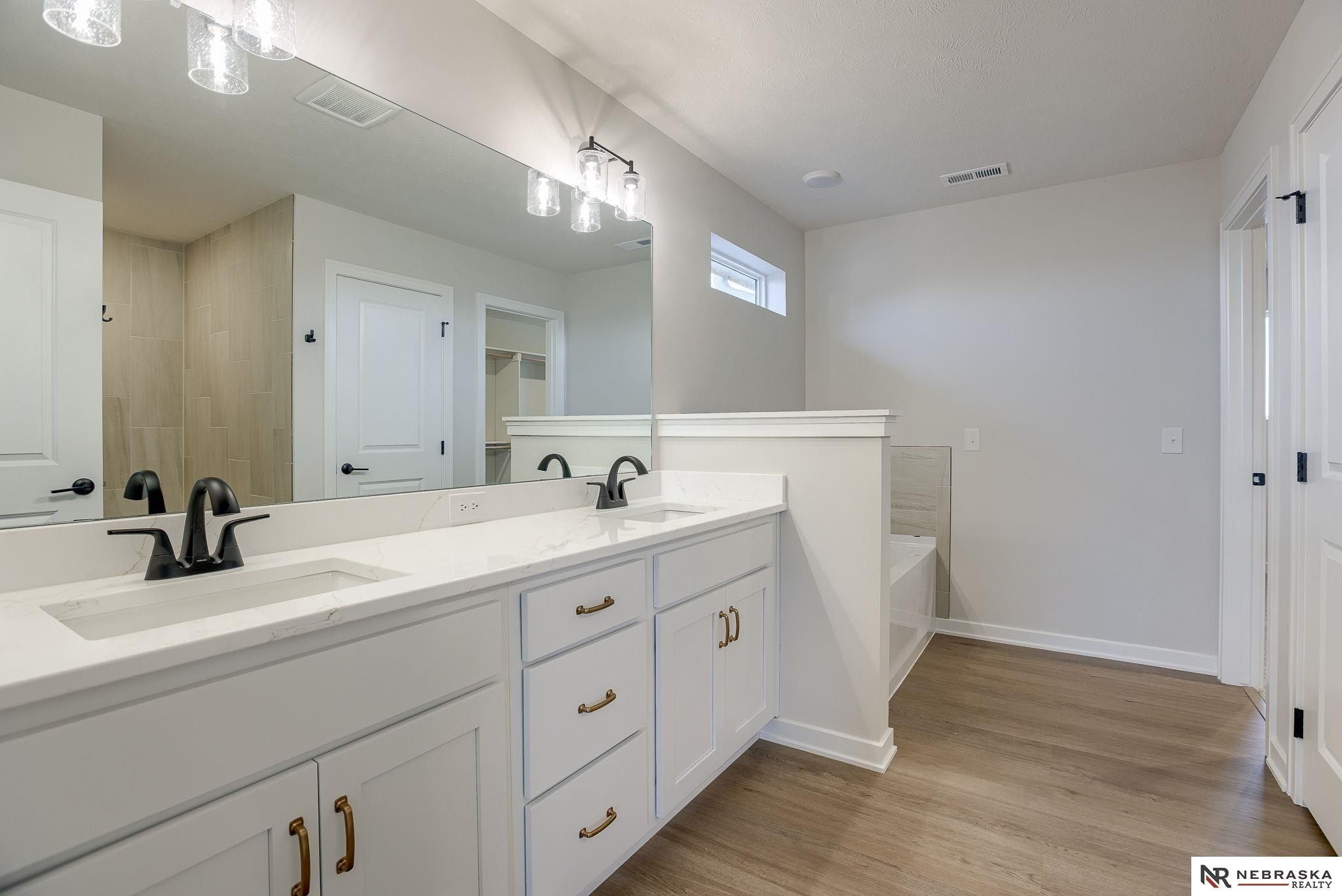 12603 Carpenter Street. Papillion, NE 68138