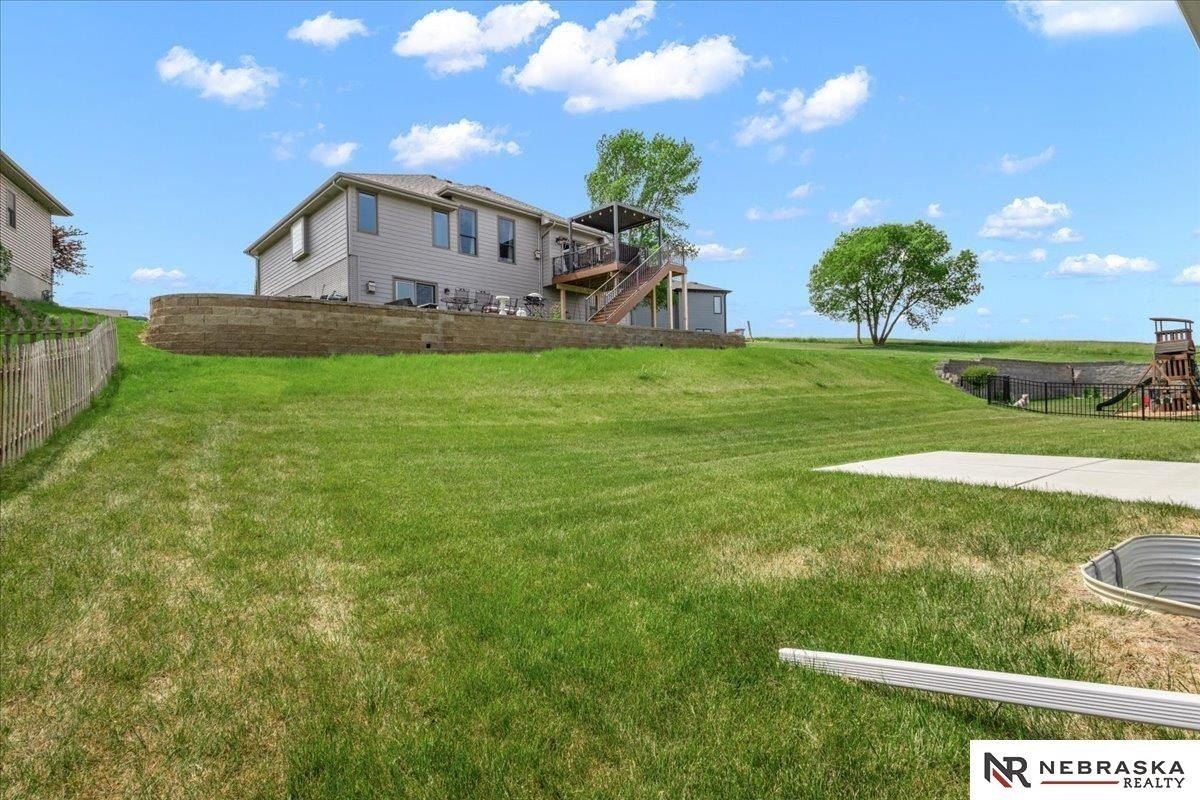 808 Grandview Drive. Louisville, NE 68037