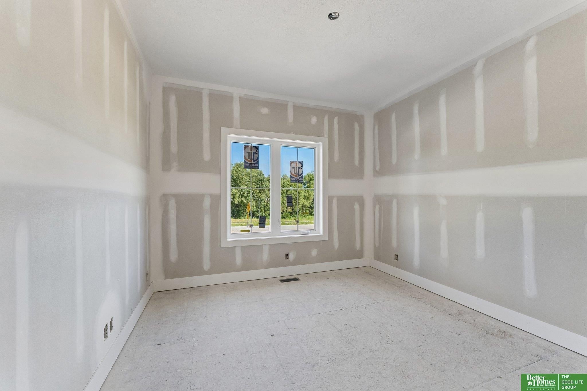 16619 Mueller Street. Bennington, NE 68007