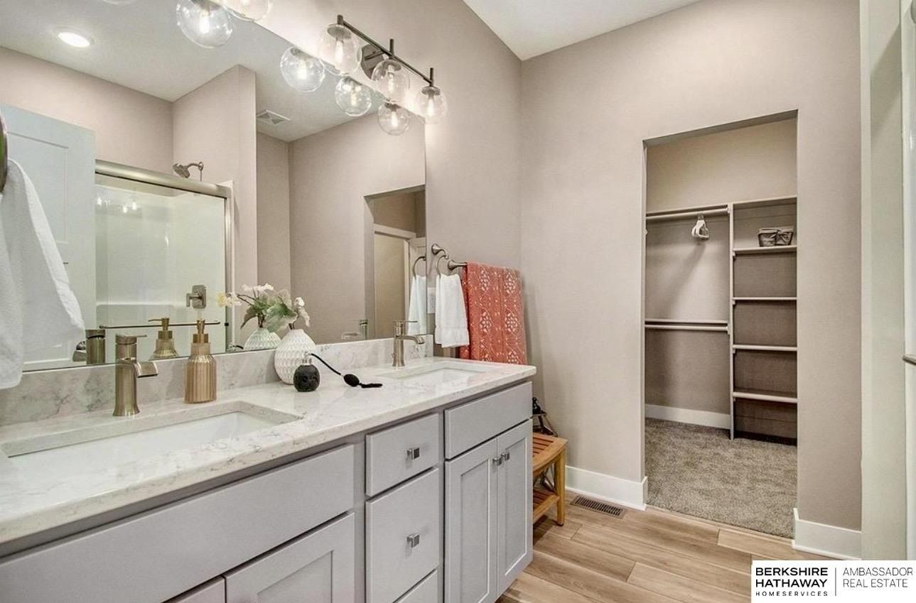 6857 Portage Drive. Papillion, NE 68046