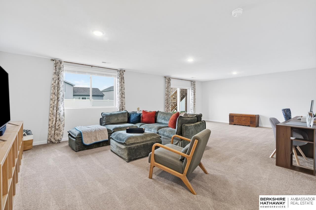 11009 Baker Street. Omaha, NE 68142