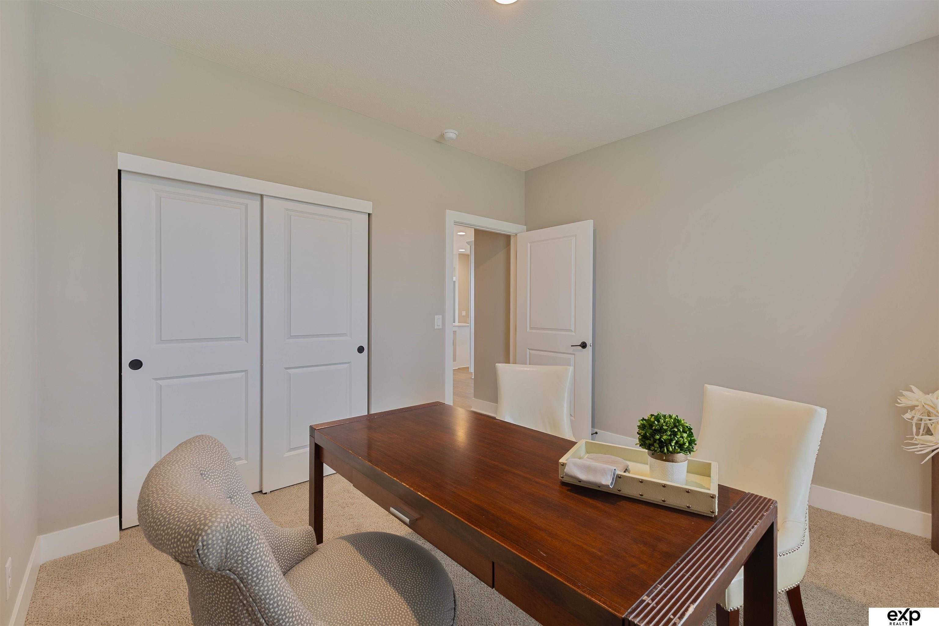 6860 Stony Point Drive. Papillion, NE 68046