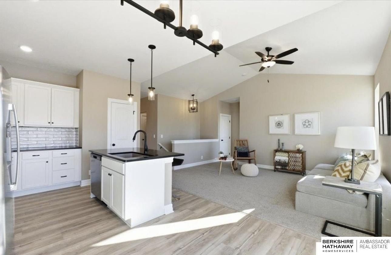 17619 Greenleaf Street. Omaha, NE 68136