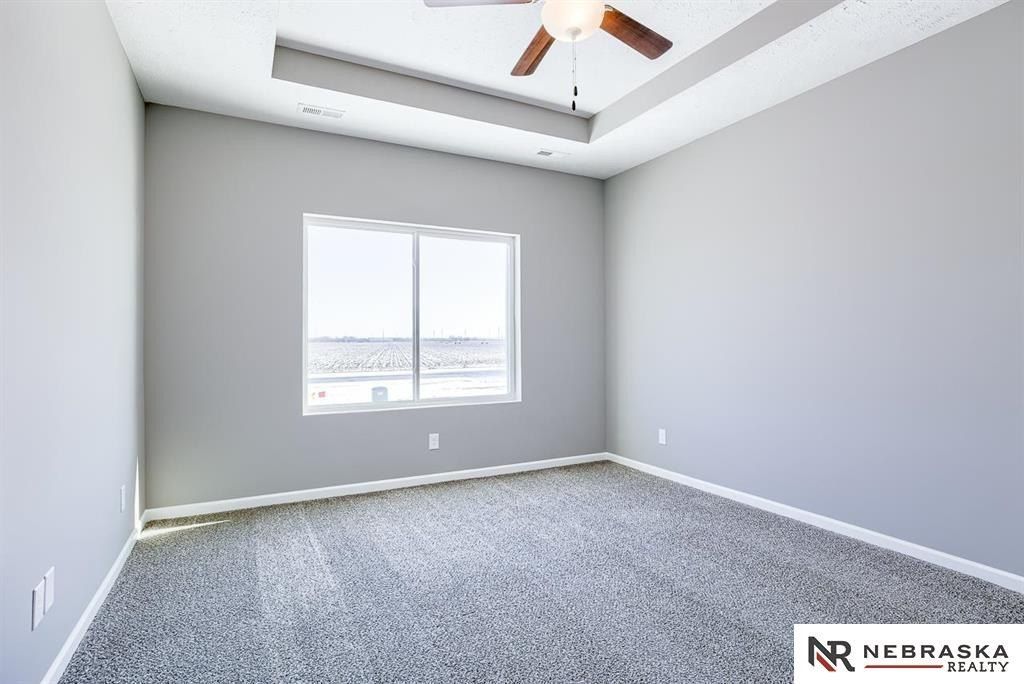 4572 Schilling Court. Bellevue, NE 68133