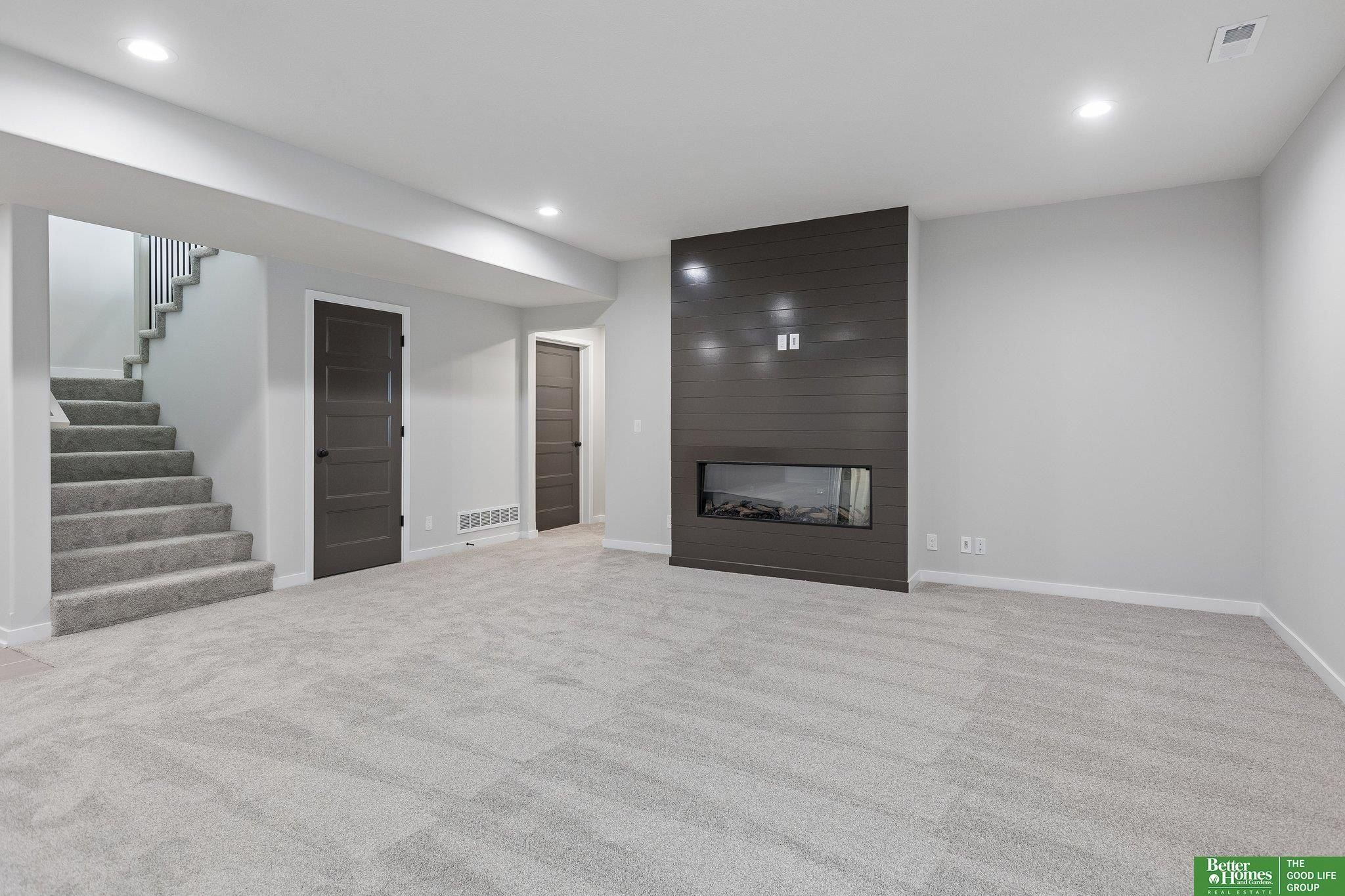 19505 Allied Street. Elkhorn, NE 68022