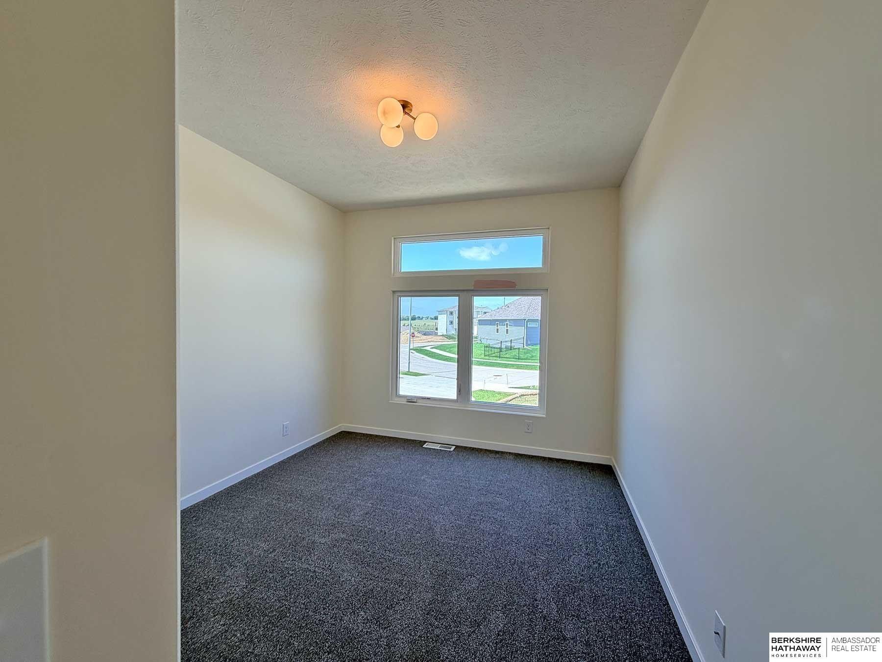 7413 N 176Th Avenue. Bennington, NE 68007