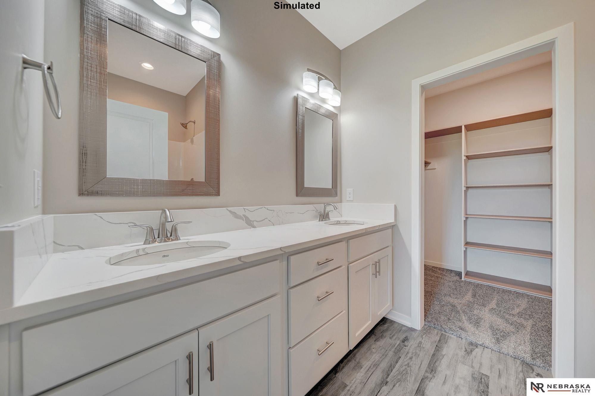 Daywood Lane. Lincoln, NE 68526