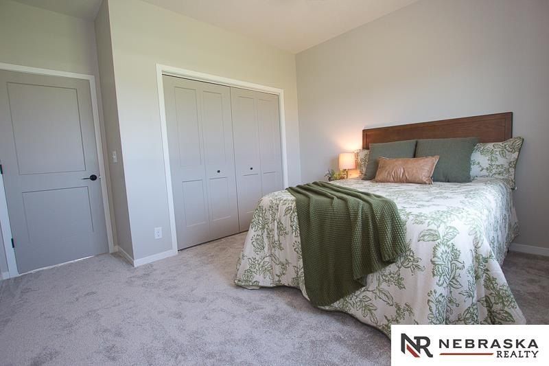 Dalton Drive. Lincoln, NE 68516