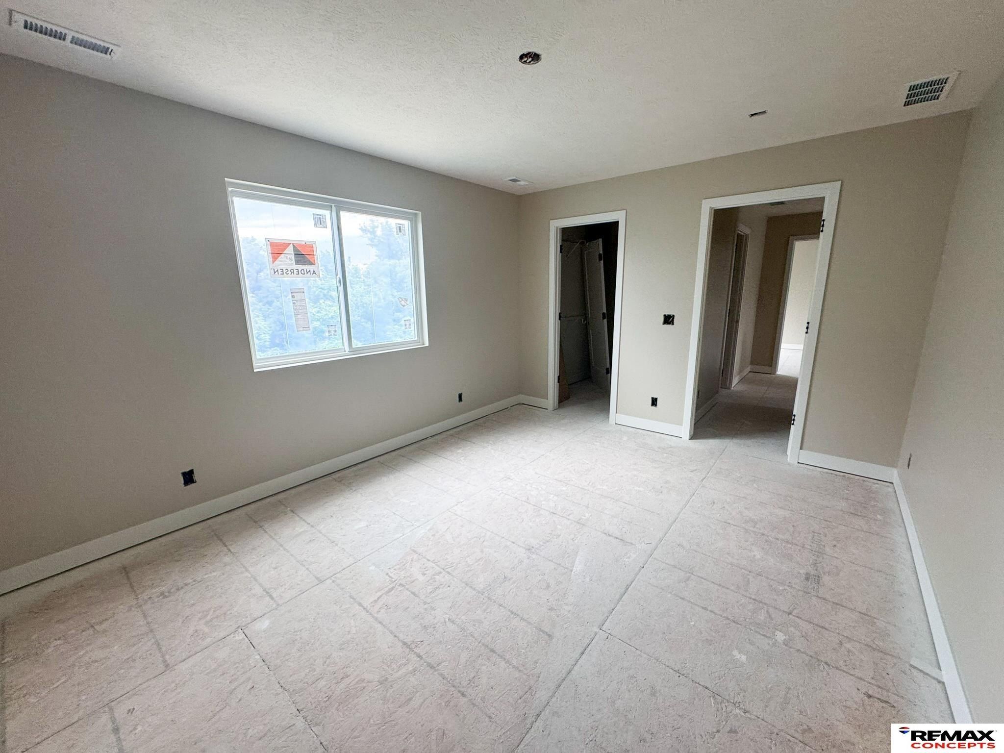 4032 Woodside Village Court. Lincoln, NE 68528