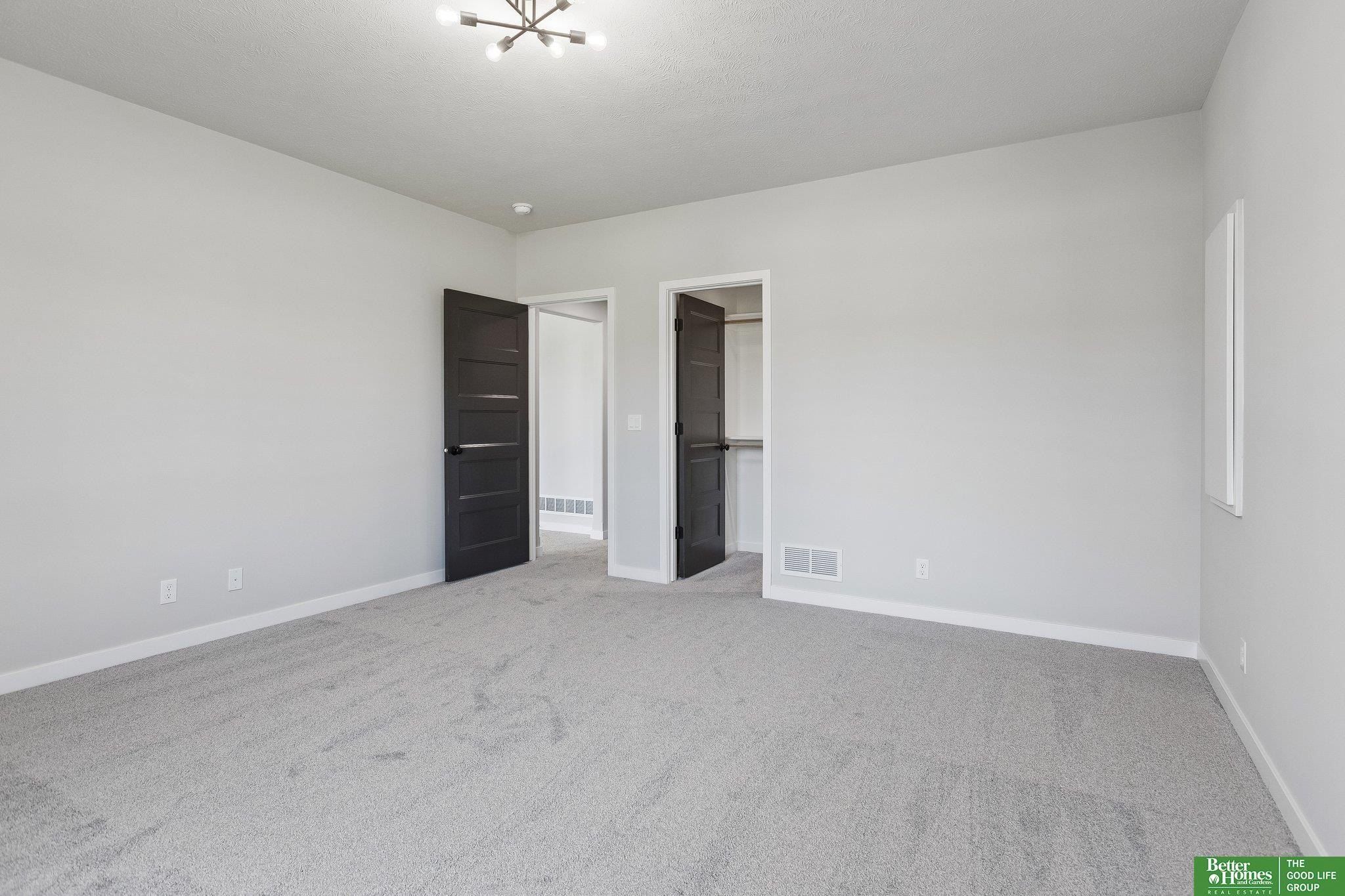 4914 N 214Th Street. Elkhorn, NE 68022