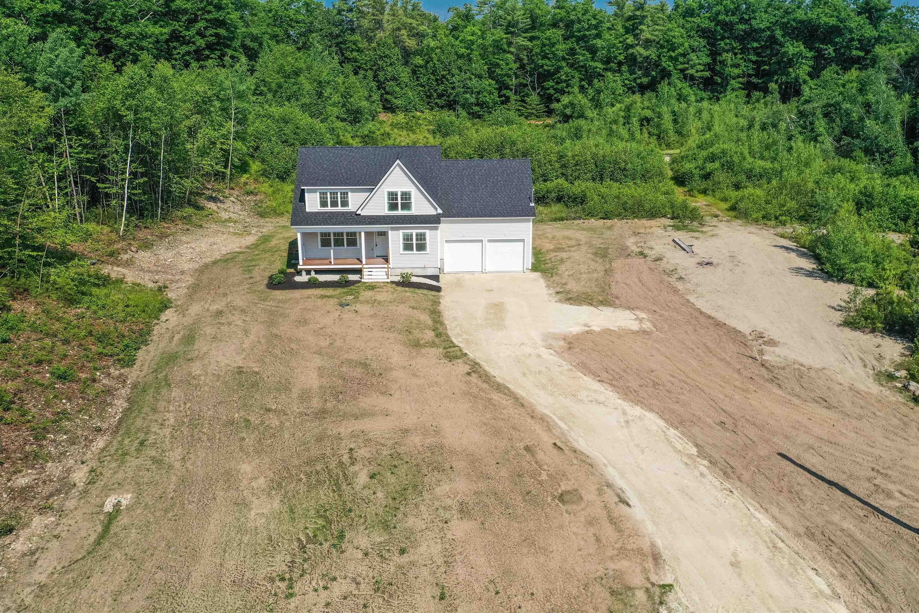 83 Paulson Road. Farmington, NH 03835