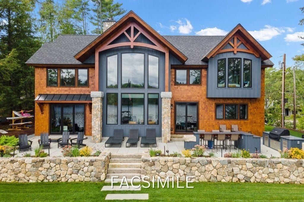 7 Flint Drive. Tuftonboro, NH 03816