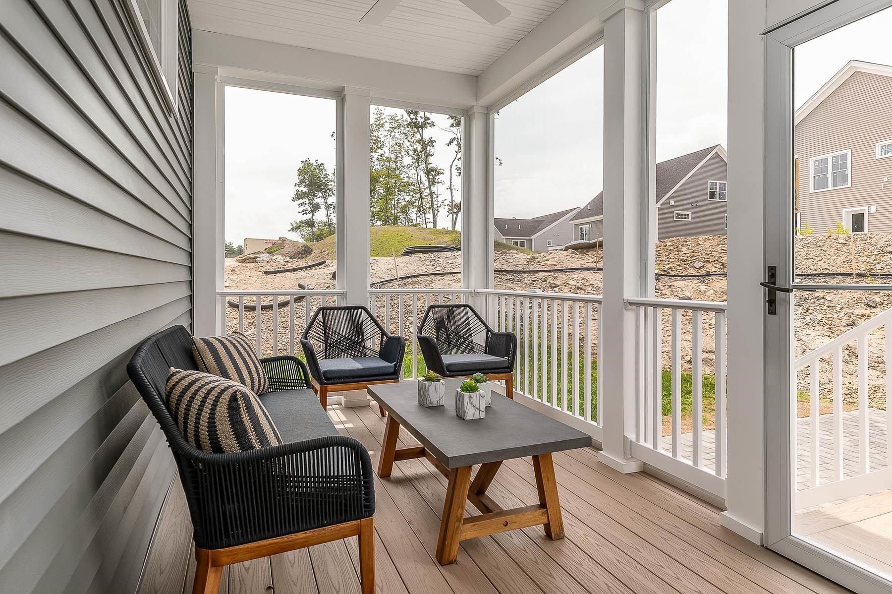 28 The Cliffs At Evergreen Cliffside Drive. Auburn, NH 03032