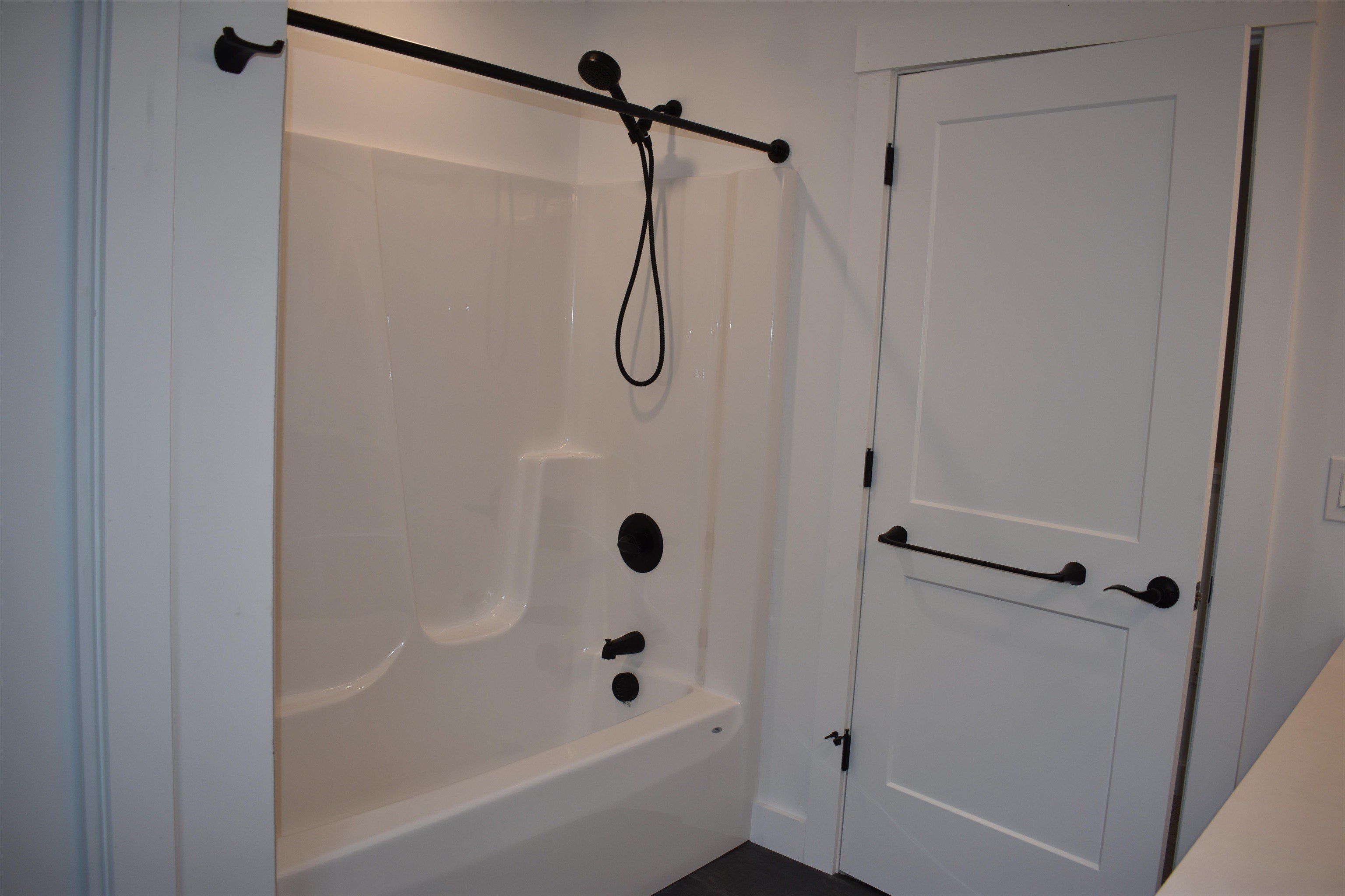 4 Hilltop Drive. Holderness, NH 03245