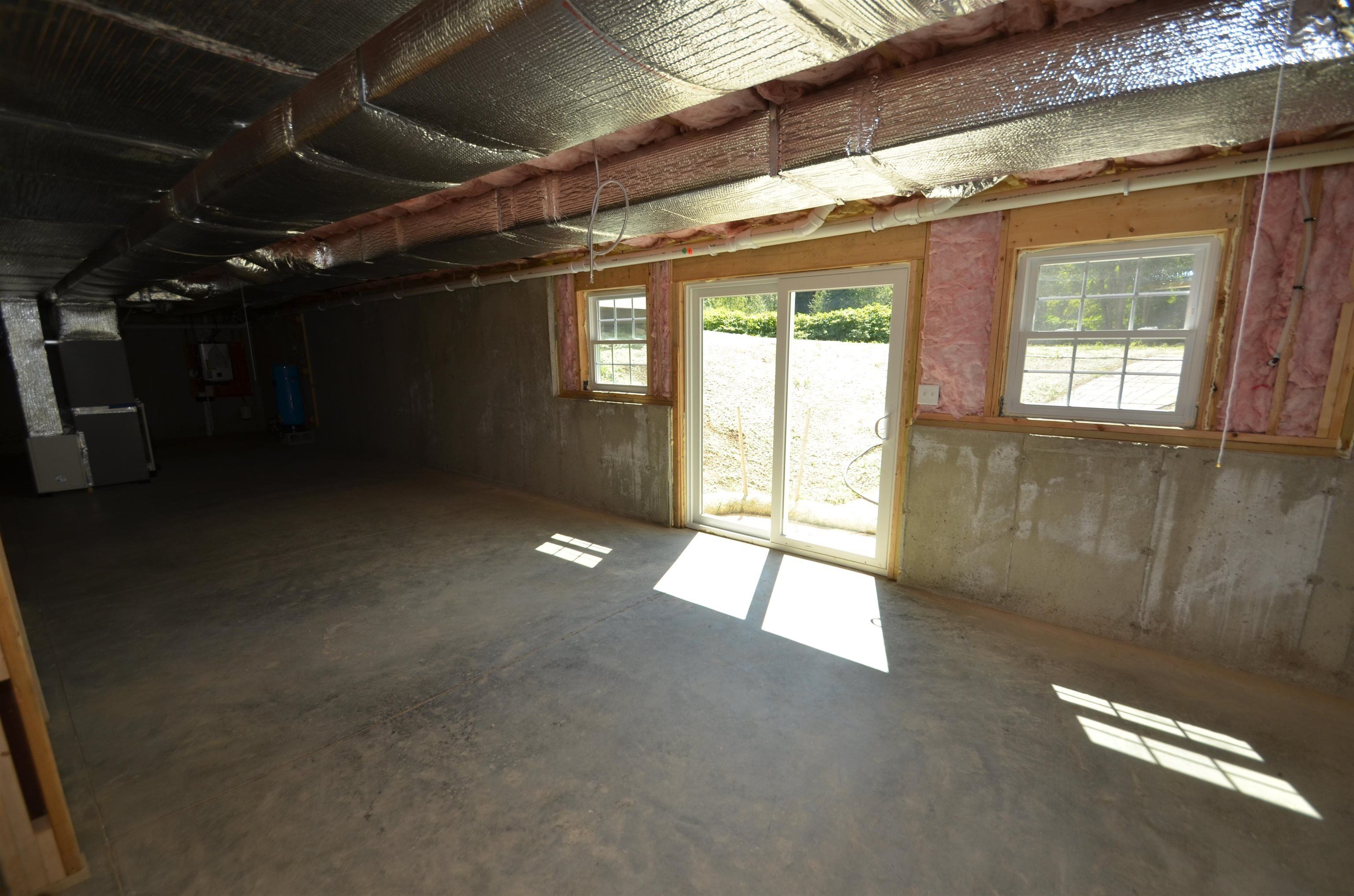 40 Tirrell Hill Road. Bedford, NH 03110