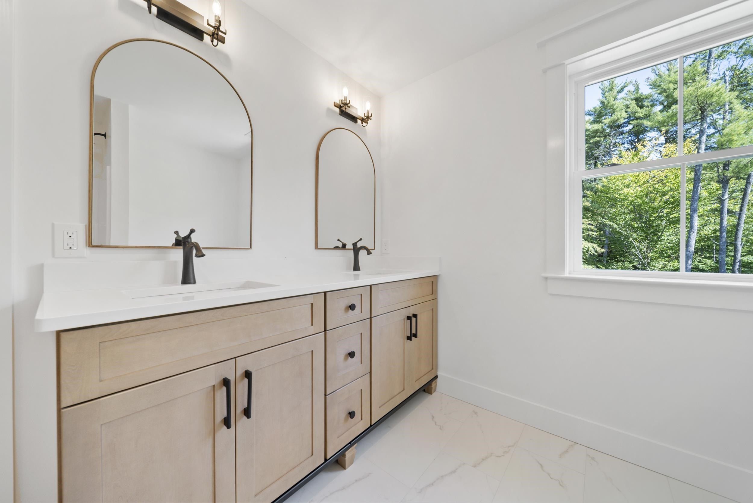 29 Westover Lane. Bow, NH 03304