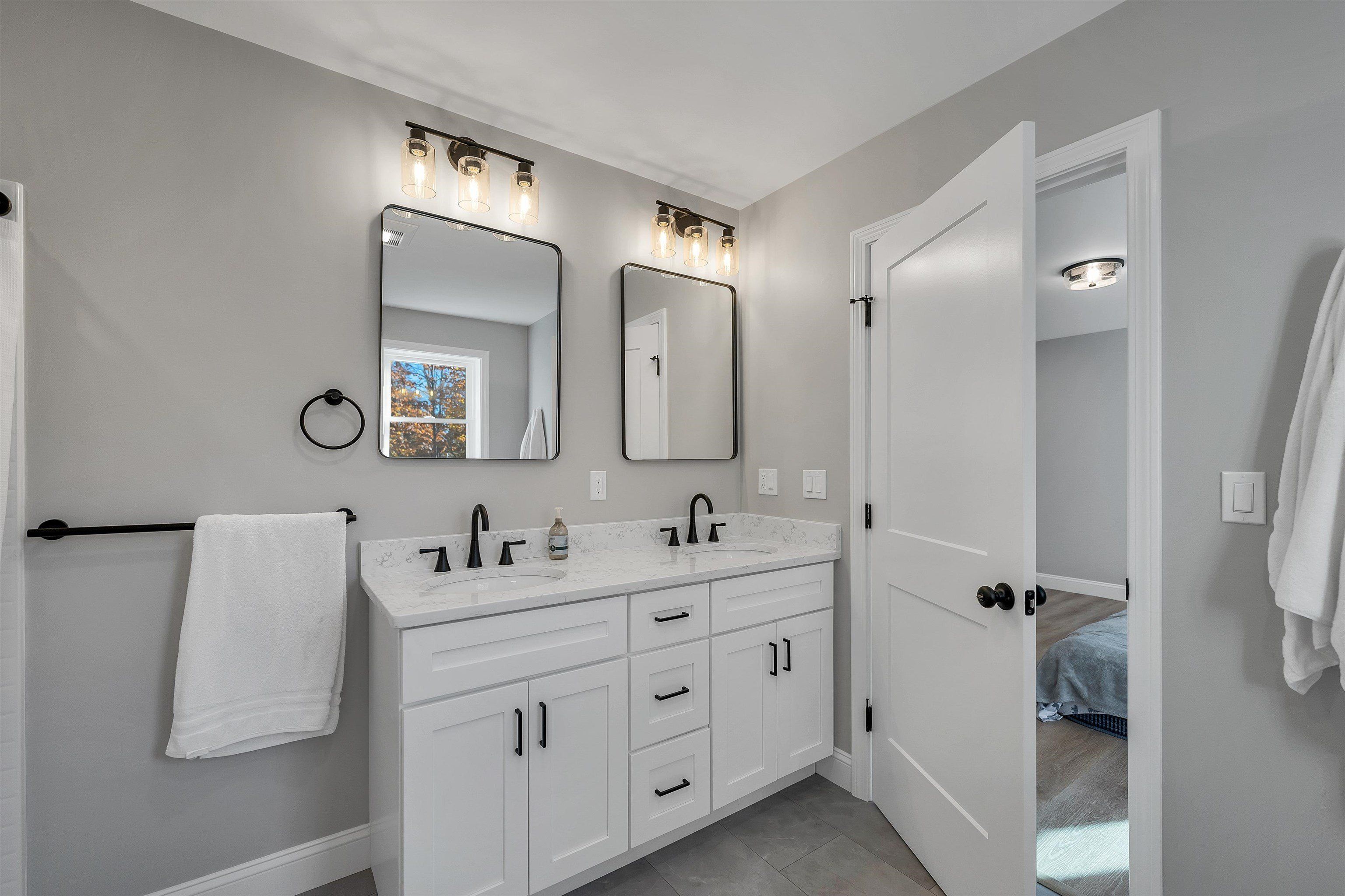 41 Valley Road. Tuftonboro, NH 03816