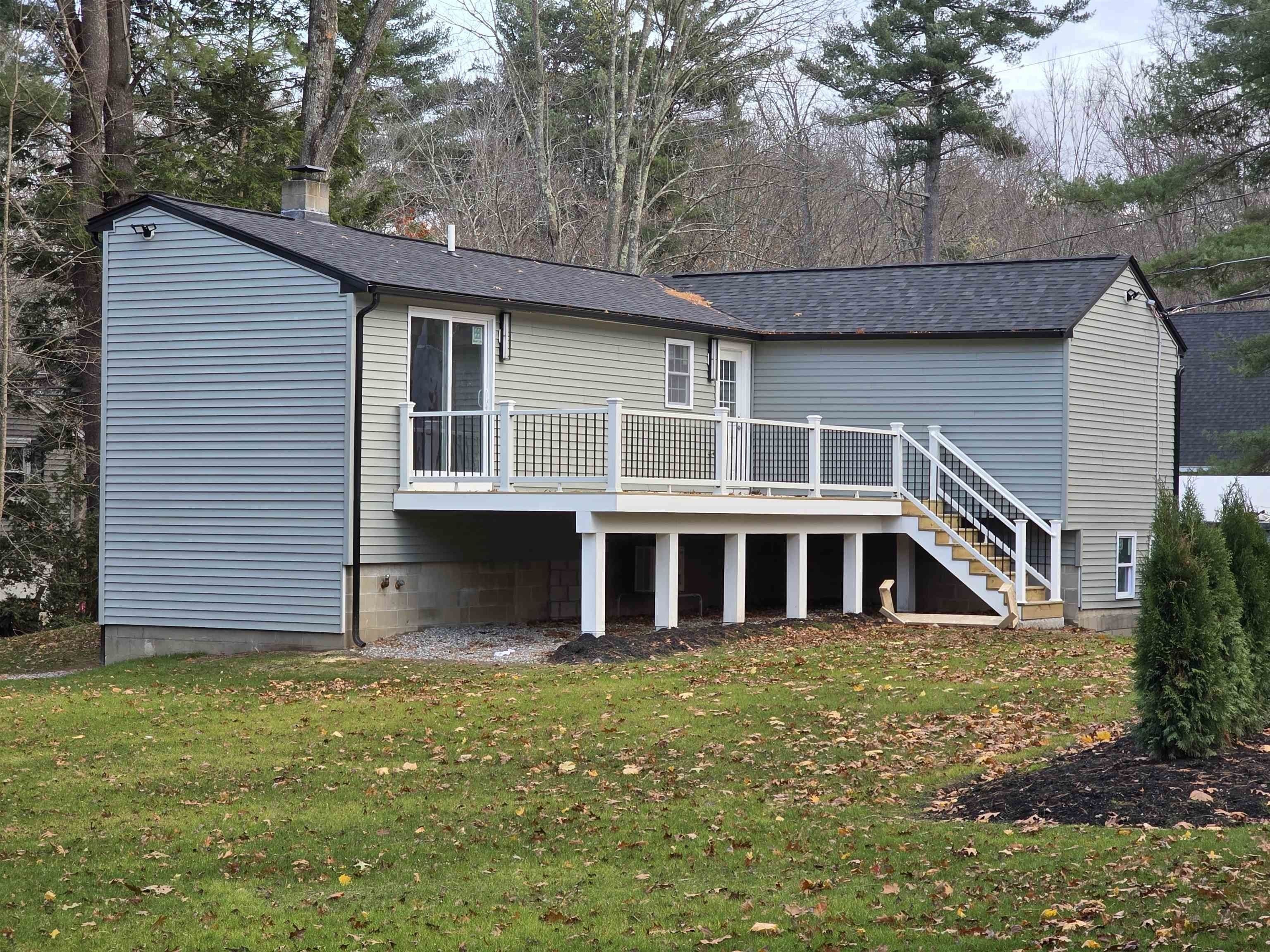 7 Trues Parkway. Sandown, NH 03873