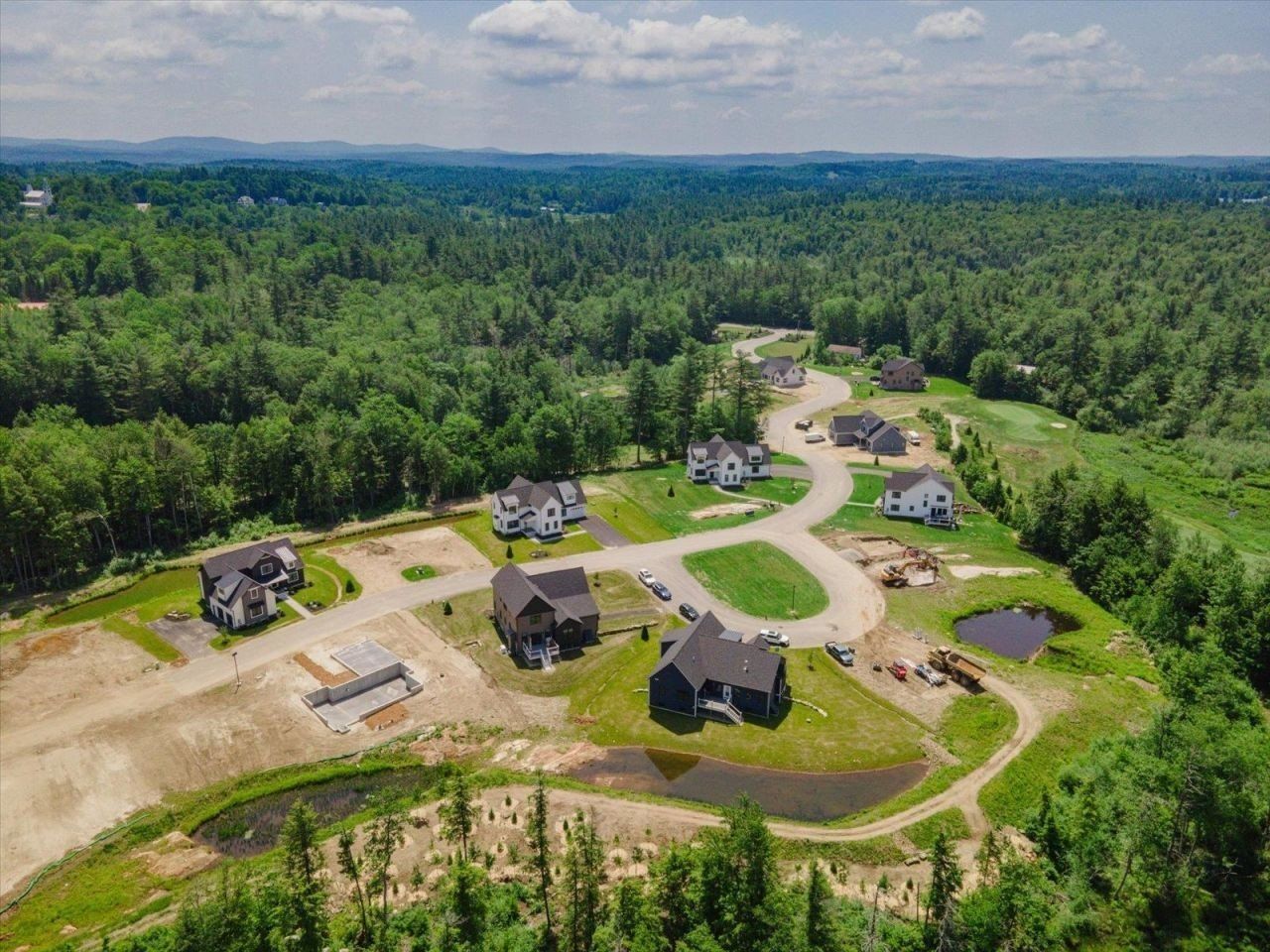 52 Roberts Drive. Jaffrey, NH 03452